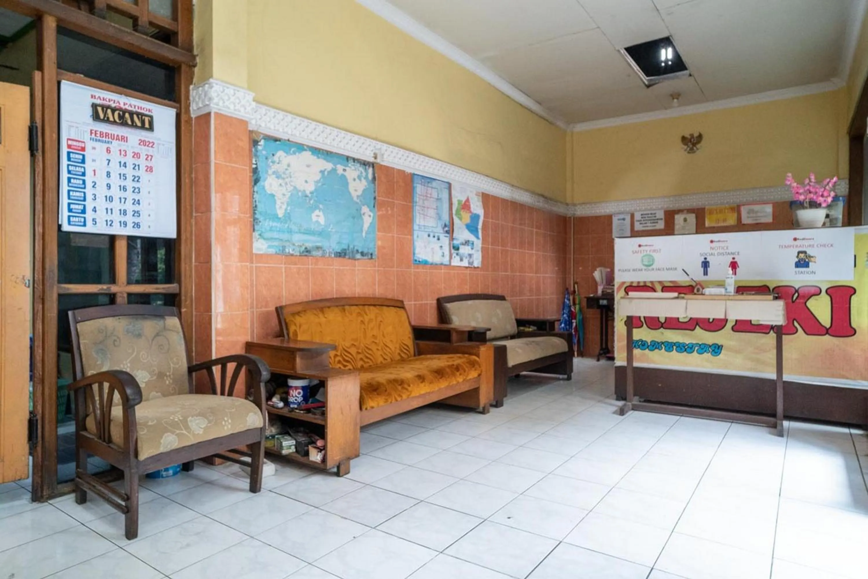 Lobby or reception, Bed in Rejeki Homestay Syariah Malioboro RedPartner