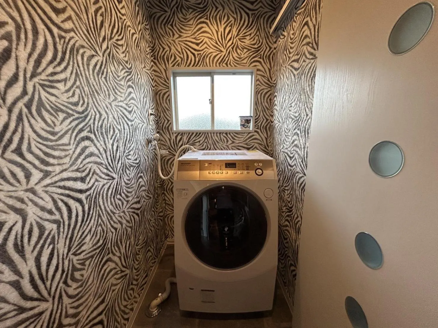 ファミーユ大室 アフリカンラグジュアリースタイルの豪華客室 1棟貸切 バーベキュー 大人数対応