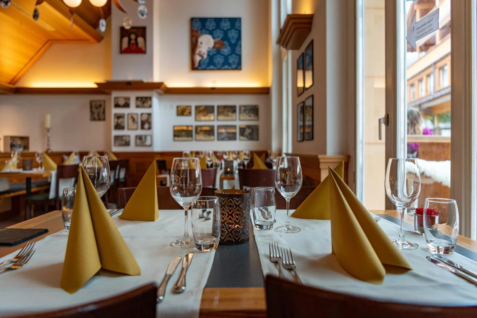 Restaurant/places to eat in Hotel Victoria Lauberhorn Wengen, a Faern Collection Hotel