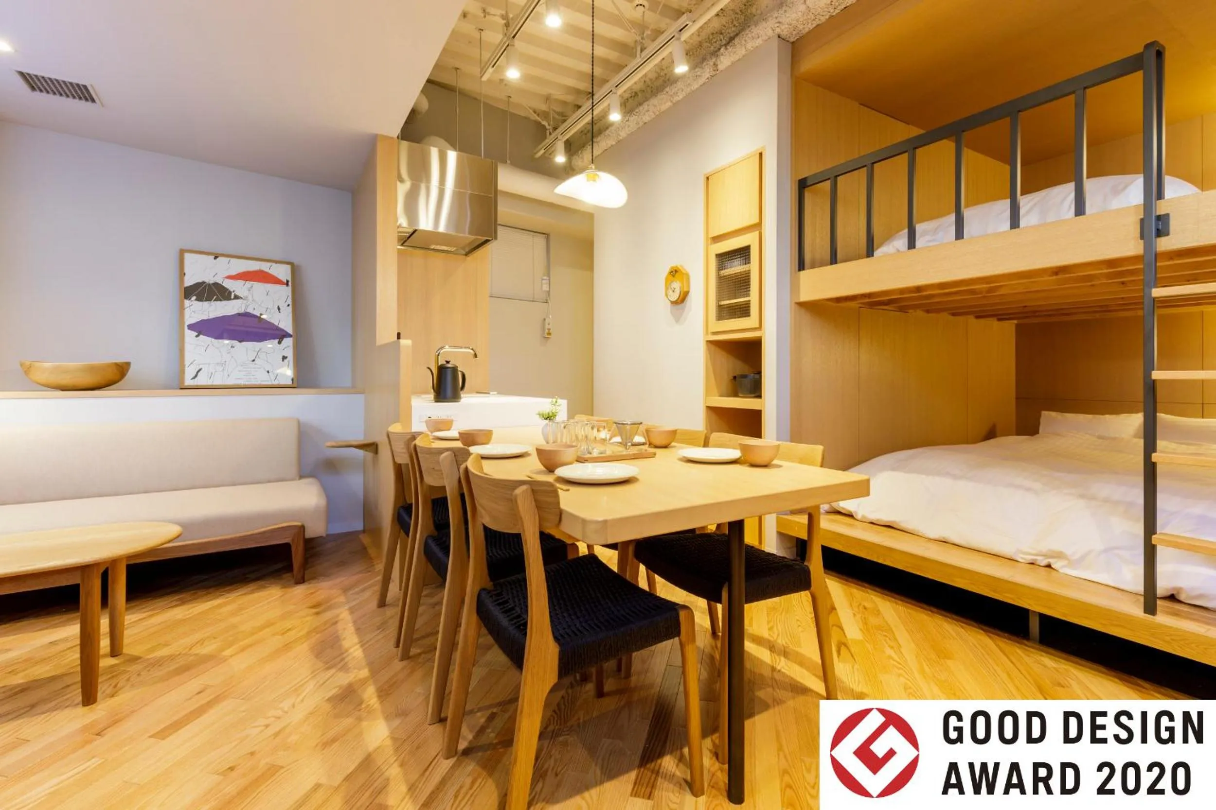 Bed in tefu yoyogi uehara 101 - good design award -