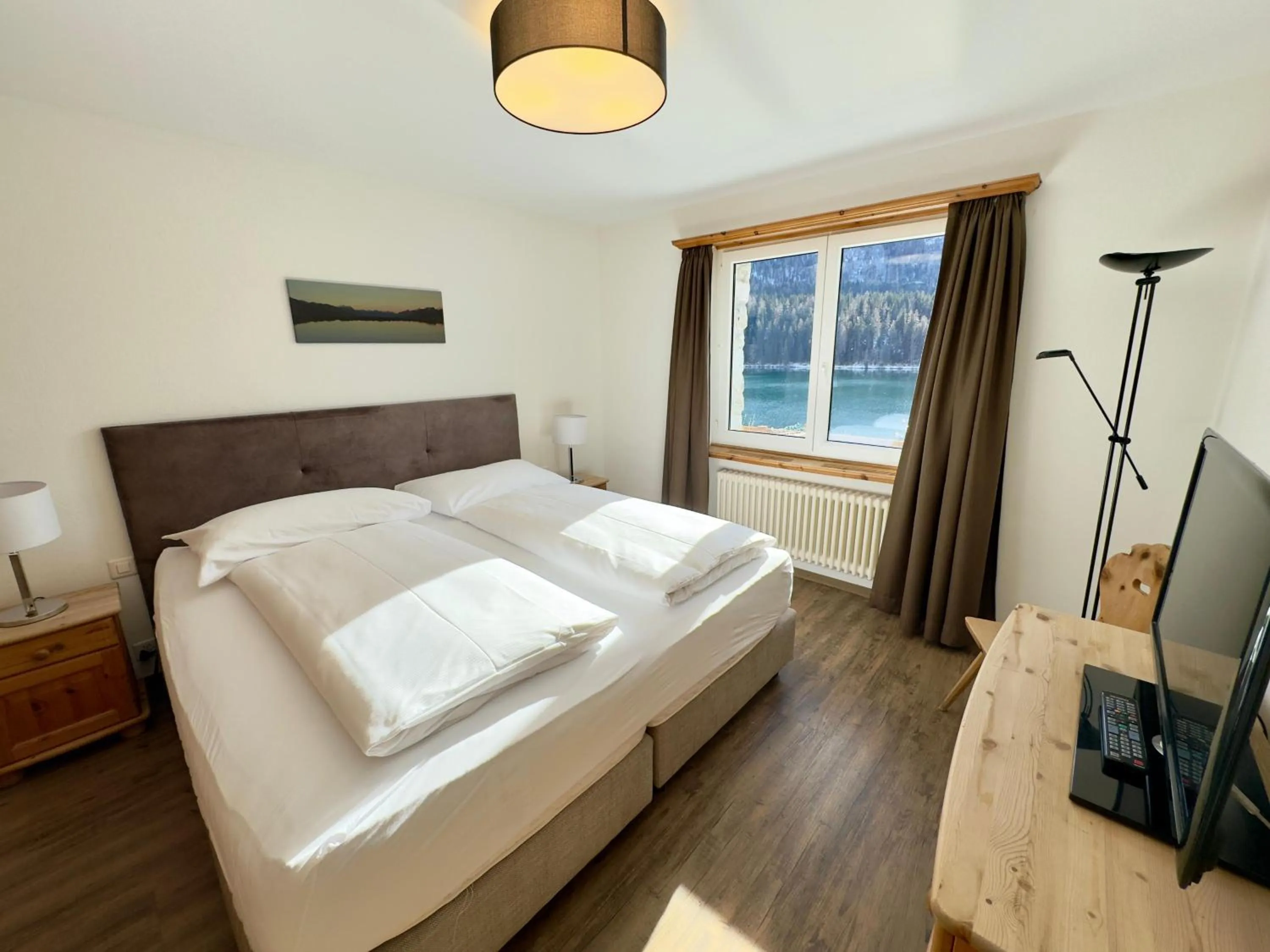 Bed in Hotel Waldhaus am See