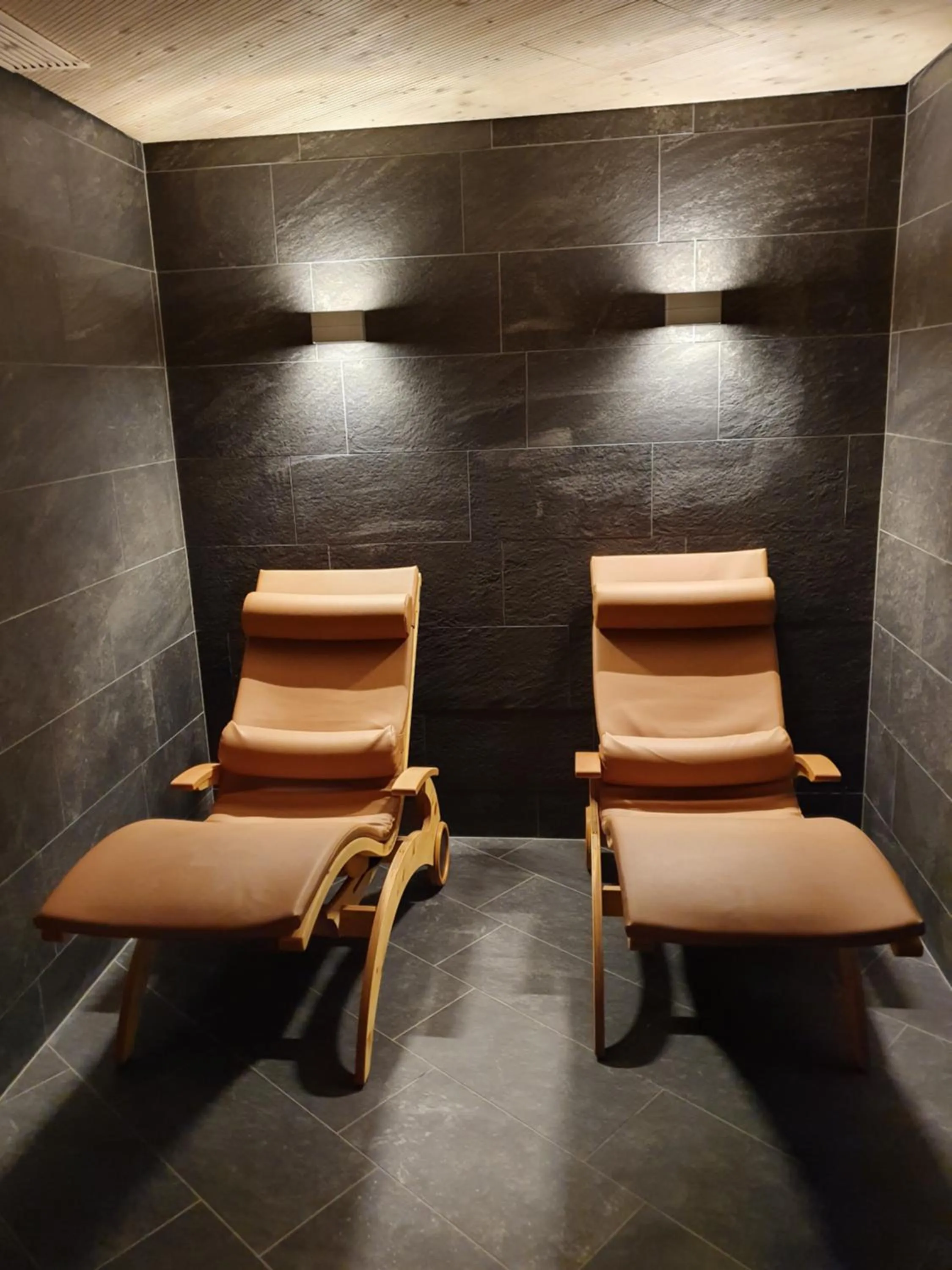 Spa and wellness centre/facilities in Hotel Waldhaus am See