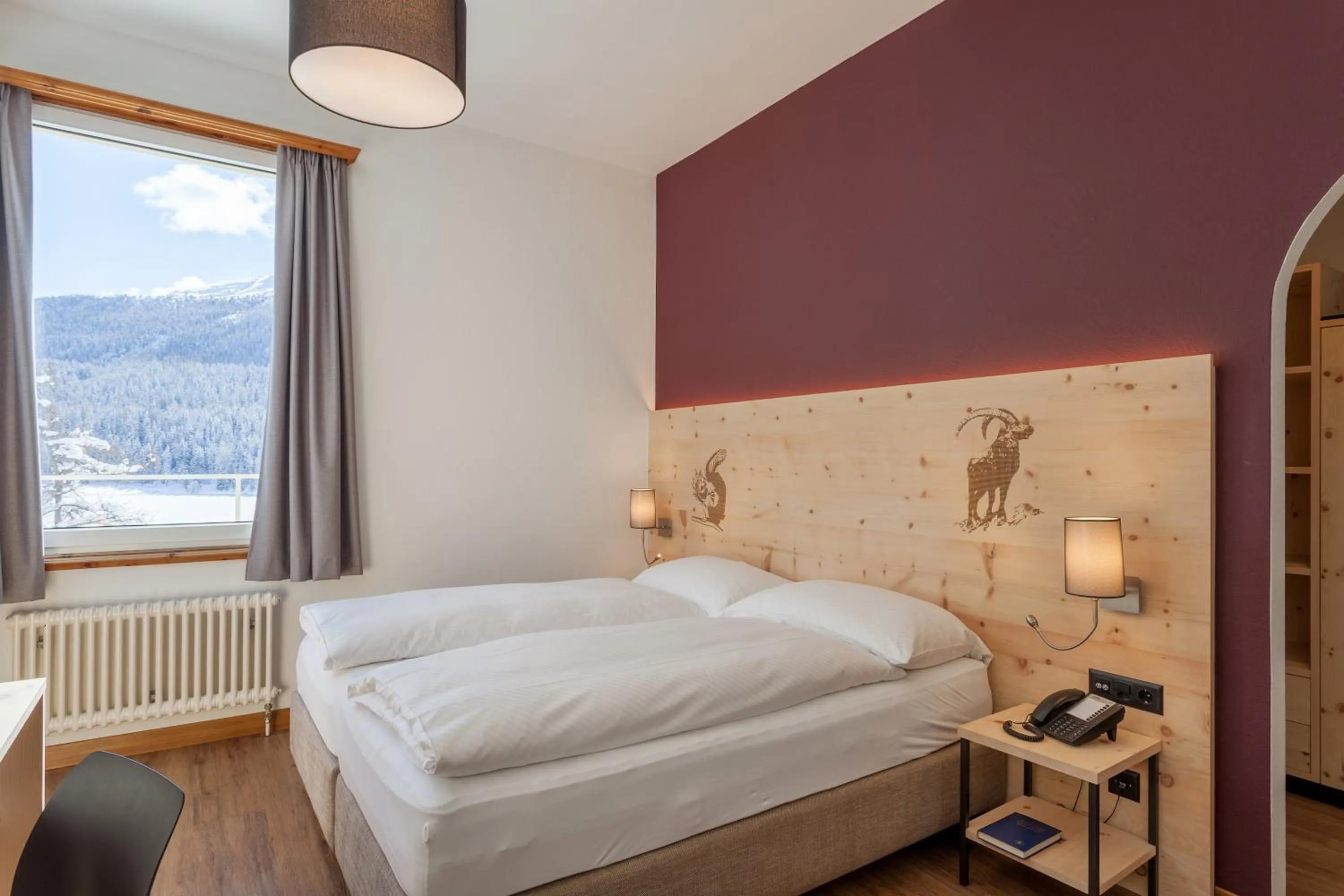 Photo of the whole room, Bed in Hotel Waldhaus am See