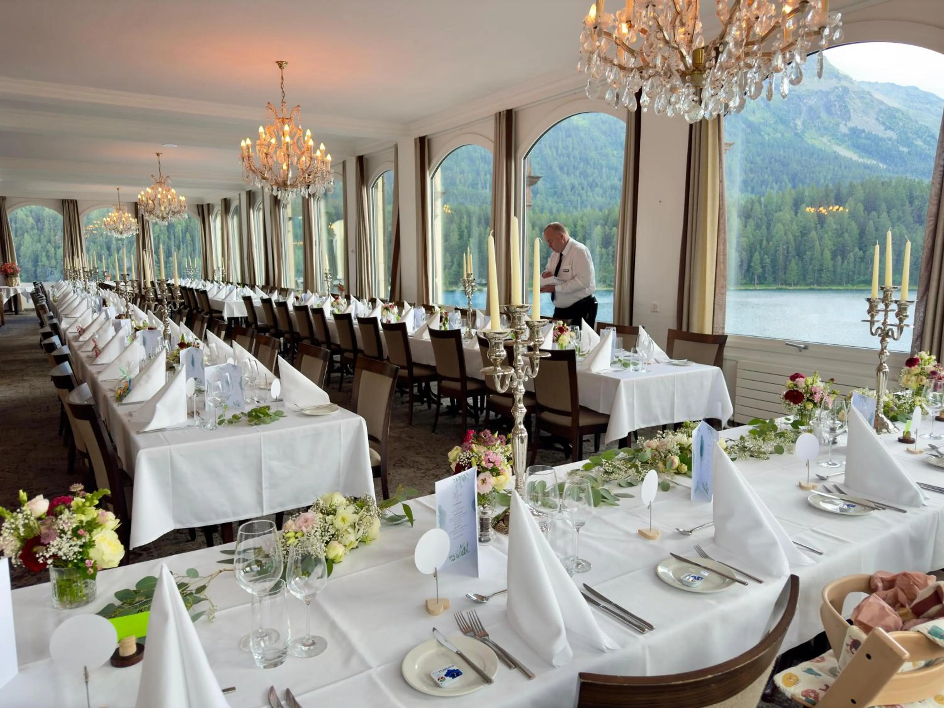 Restaurant/places to eat in Hotel Waldhaus am See