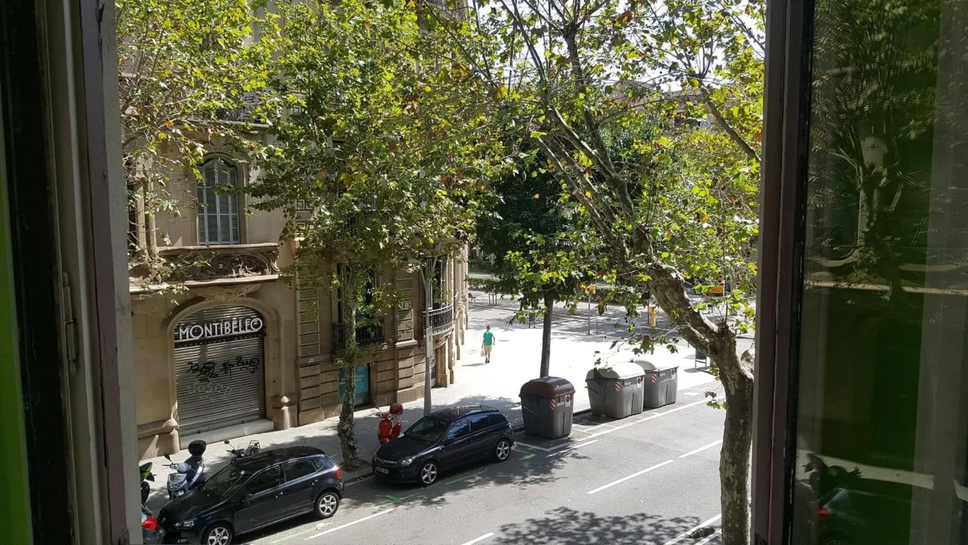 Street view in Fabrizzios Terrace Hostel