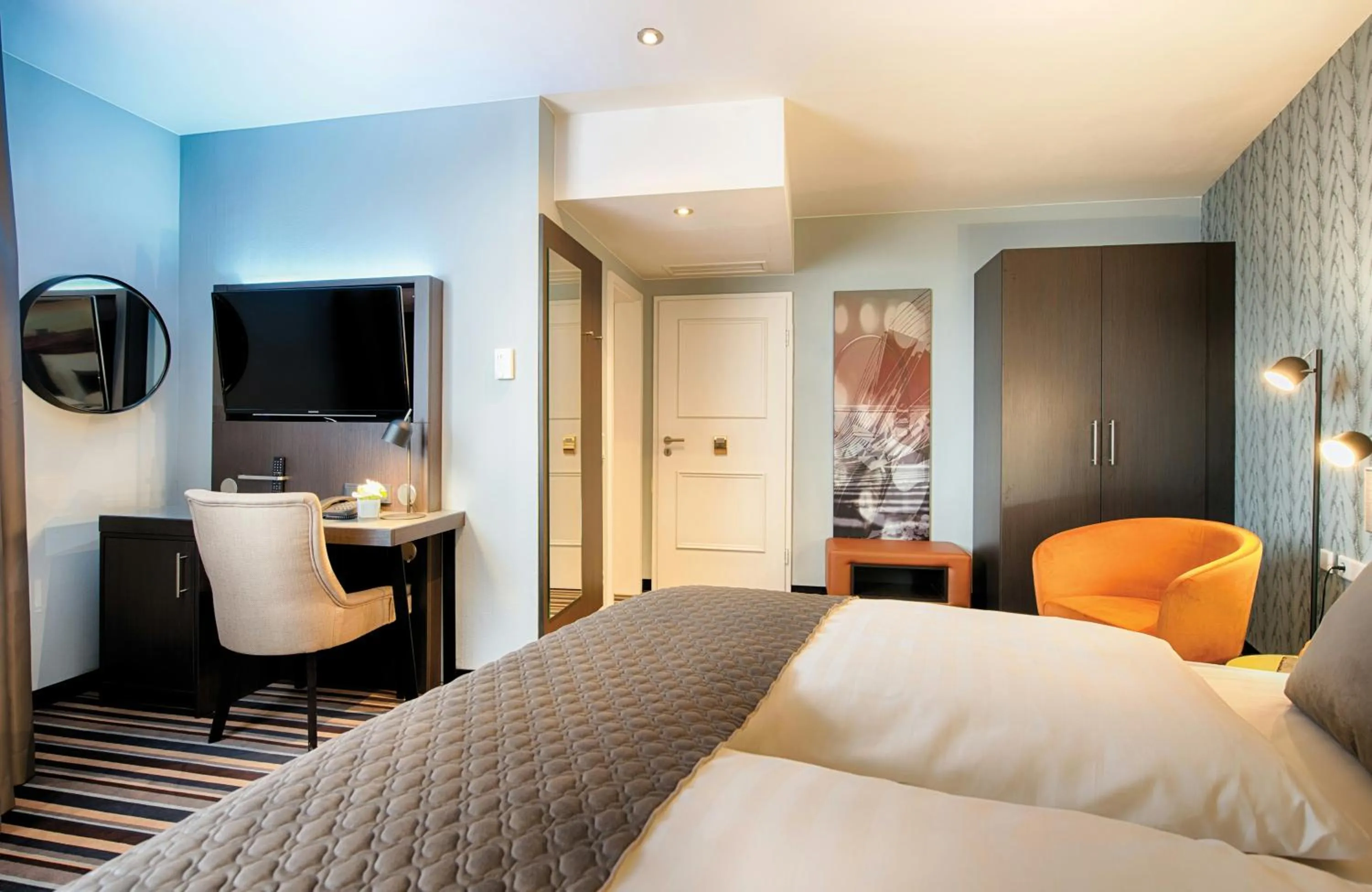 Bedroom, Bed in Leonardo Boutique Hotel Düsseldorf