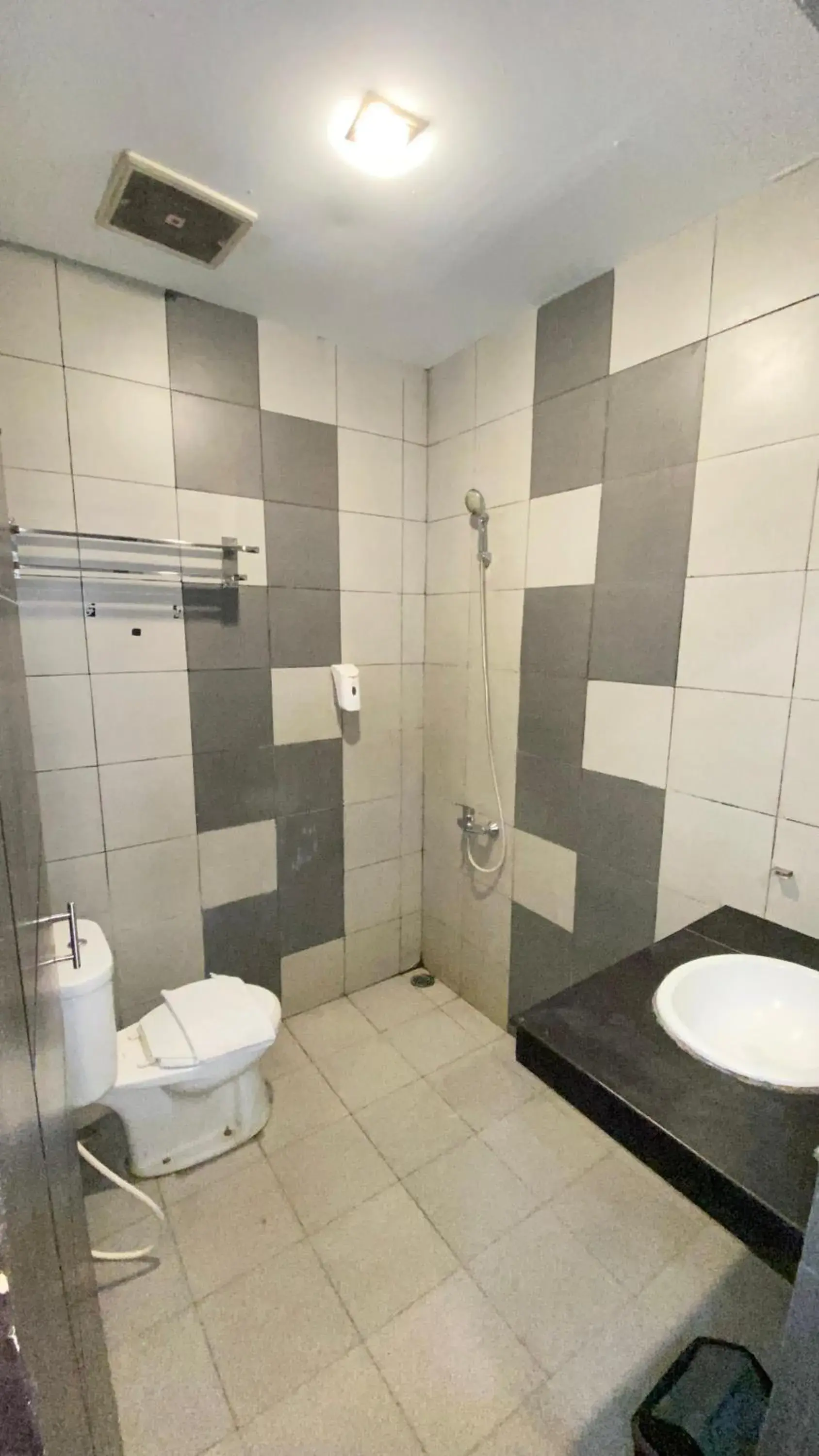 Superior King Room in Saka Hotel Medan Superior King Room in Saka Hotel Medan