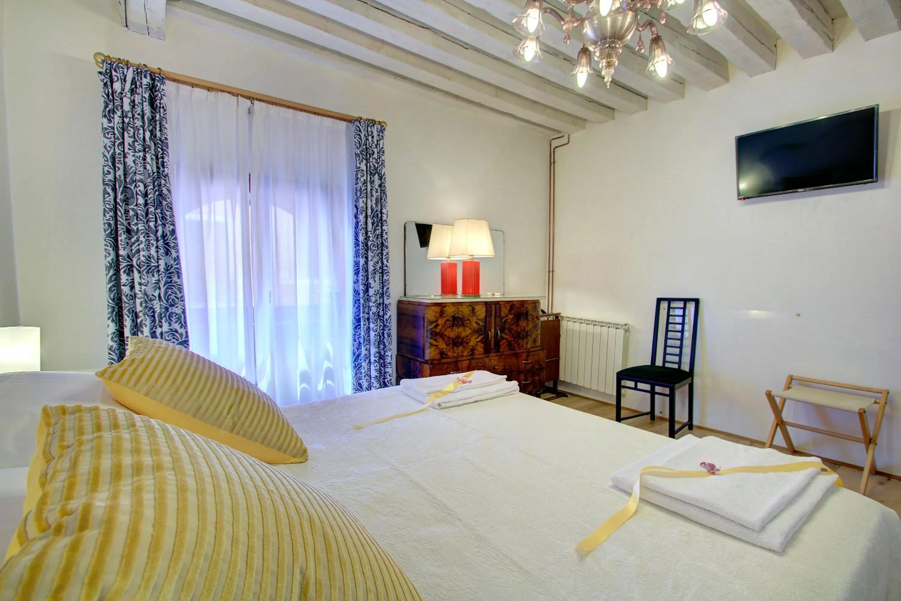 Bed in ZANIPOLO Marco-canal