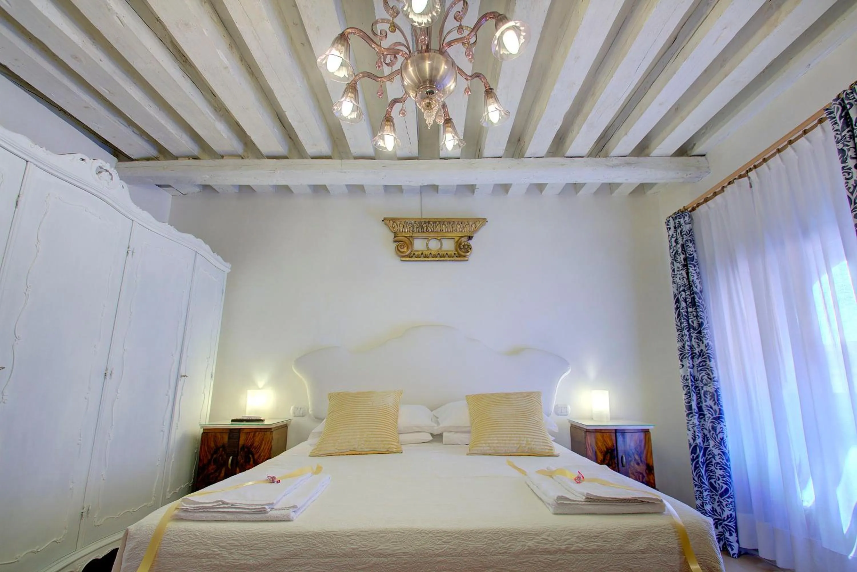 Bed in ZANIPOLO Marco-canal