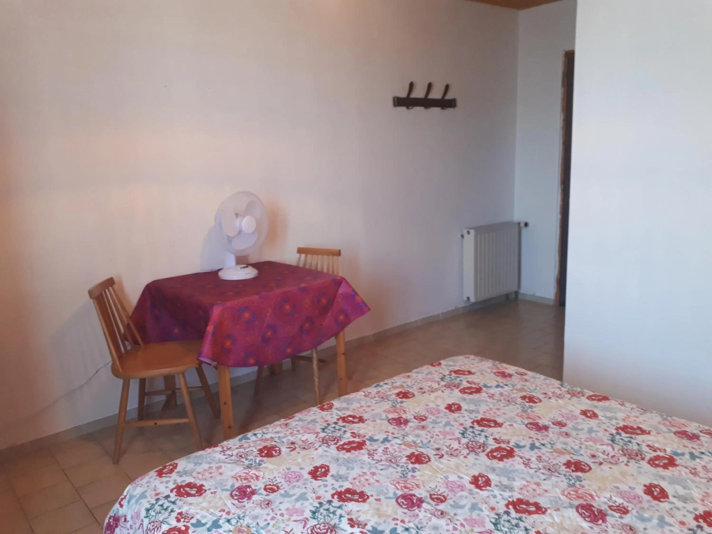 Bed in Leo's Chambres d'Hôte