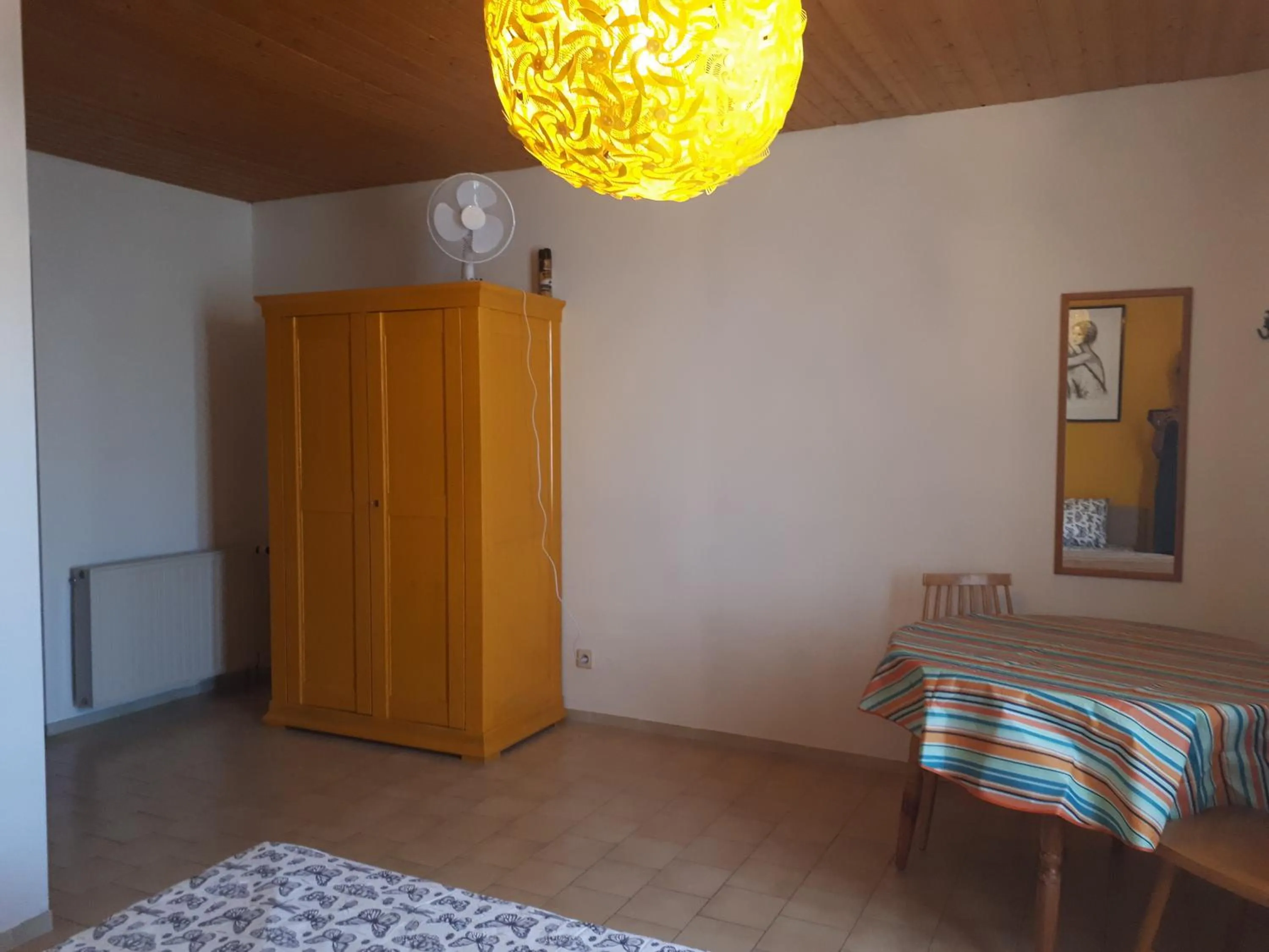 Bed in Leo's Chambres d'Hôte