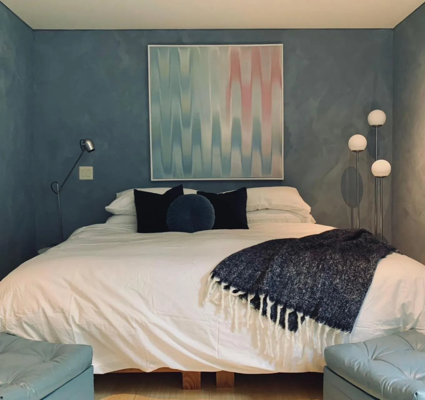 Bed in The Trail in Adams - Berkshires' Art Hotel