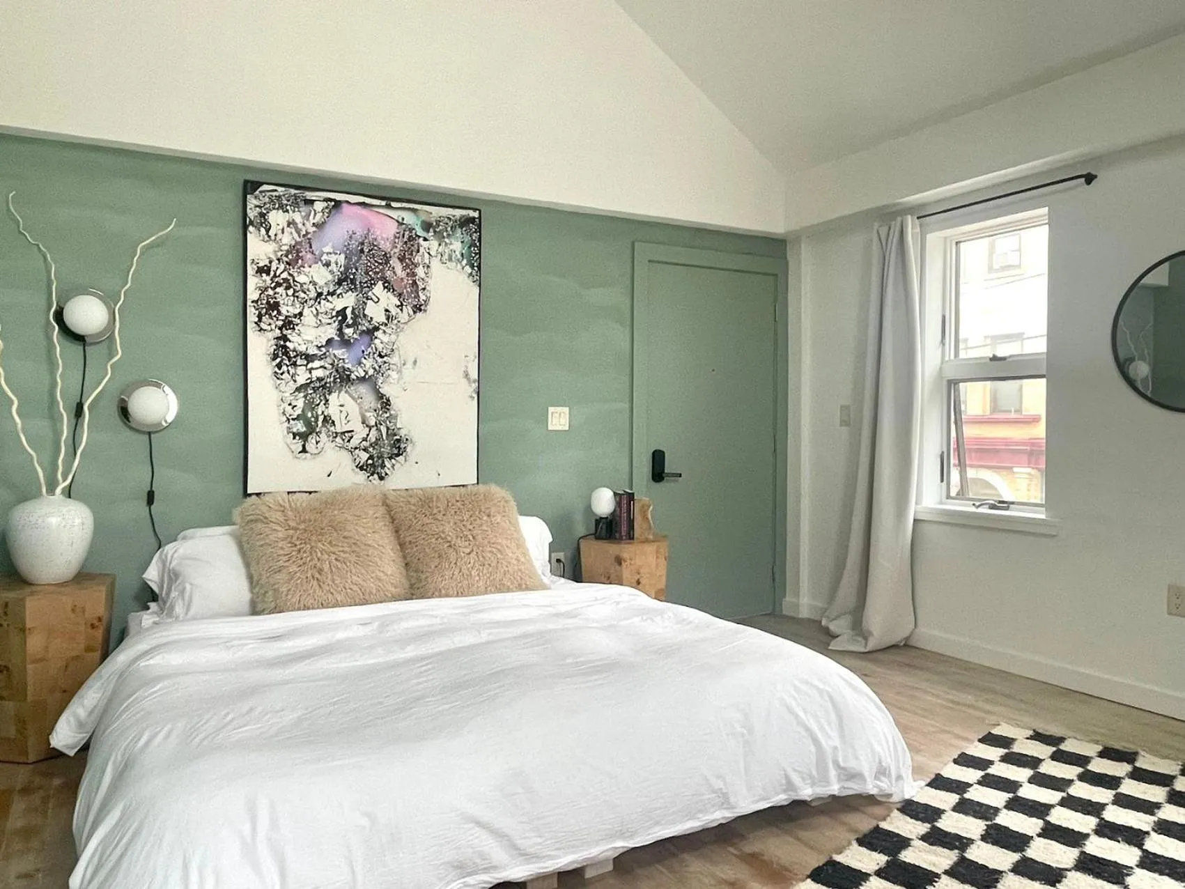 Bed in The Trail in Adams - Berkshires' Art Hotel