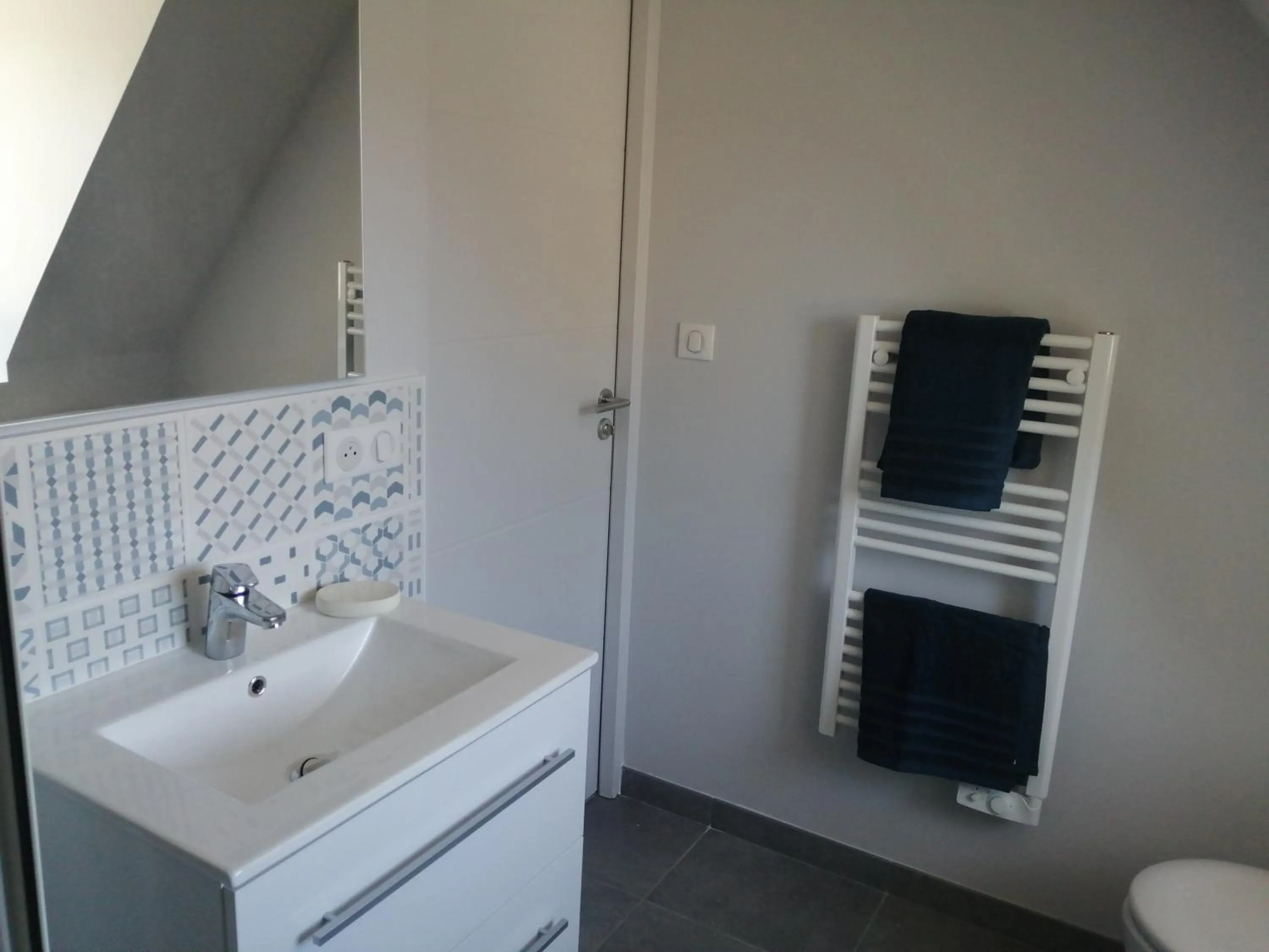 Bathroom in Chambres d'hôtes cosy avec salle de bain privative - Wifi - cuisine partagée - Parking gratuit