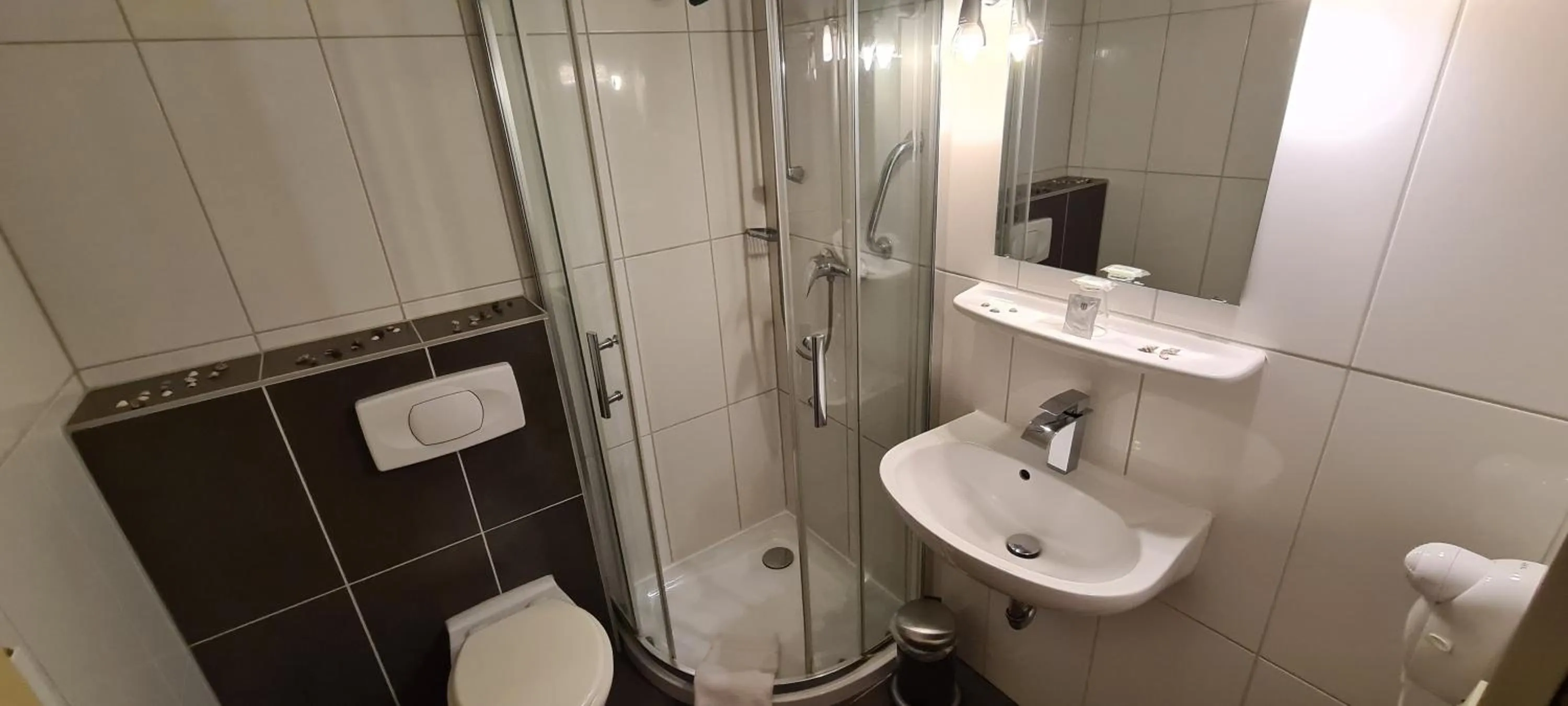 Bathroom in Hotel zur Riede bei Bremen