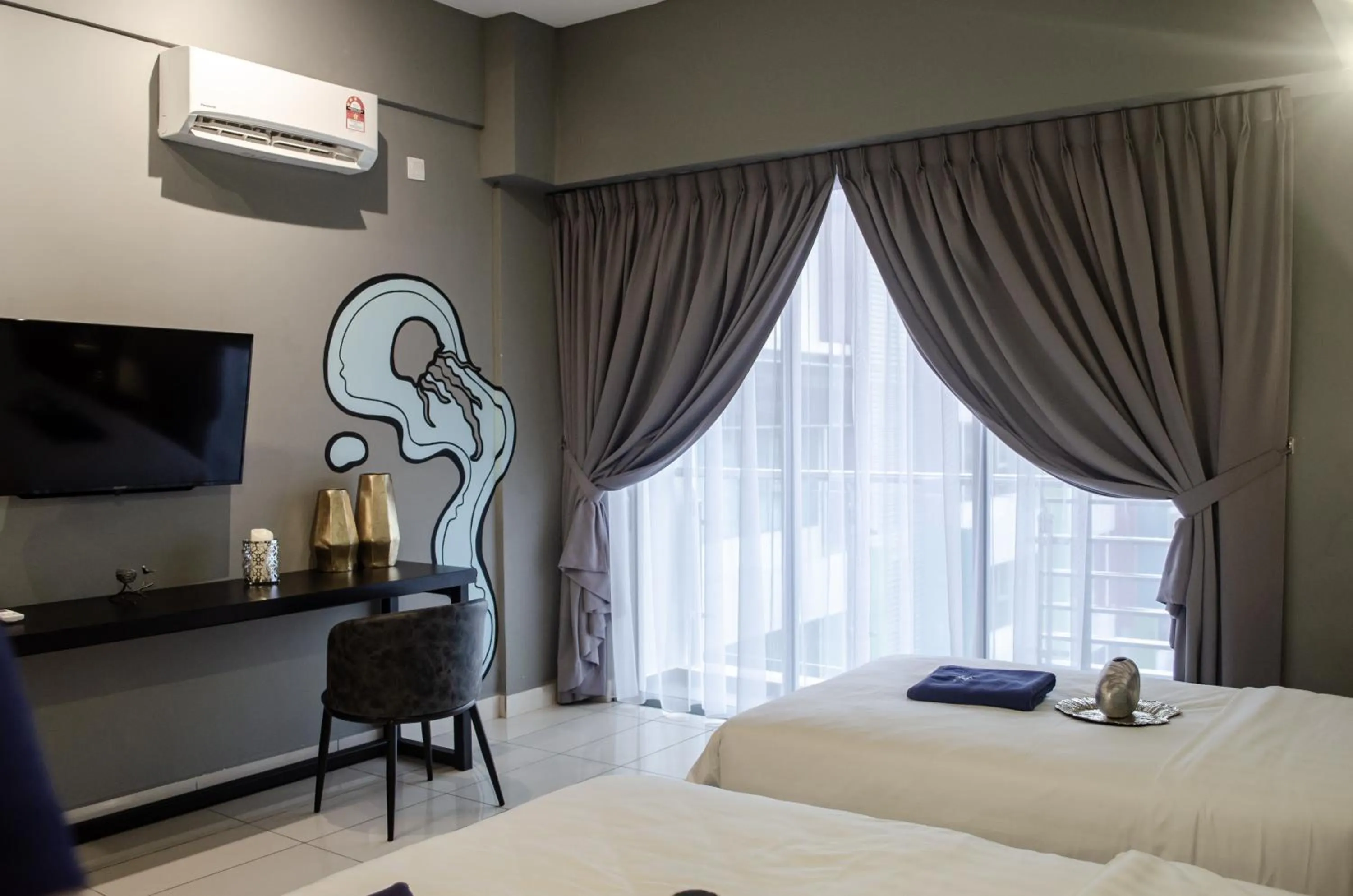 Bed in Aeropod Suites by Calvin