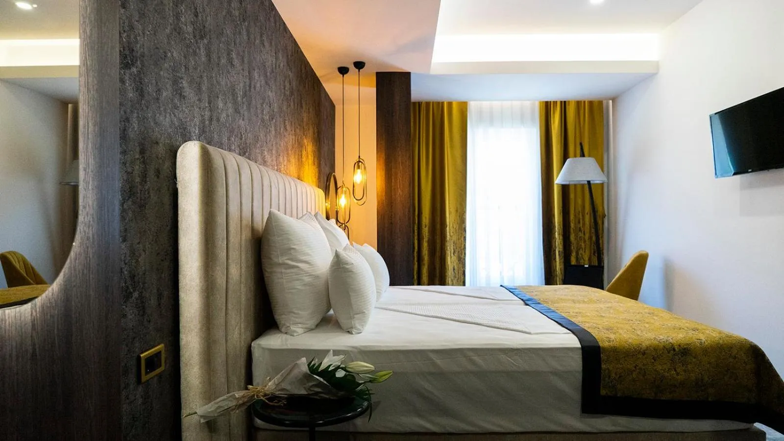 Bedroom, Bed in Hotel Pasha