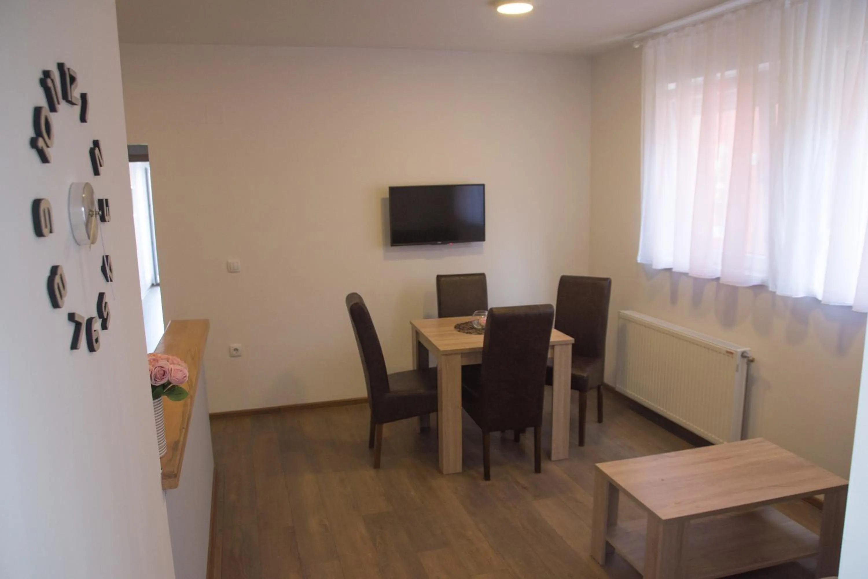 TV and multimedia in MAGENTA Apartments