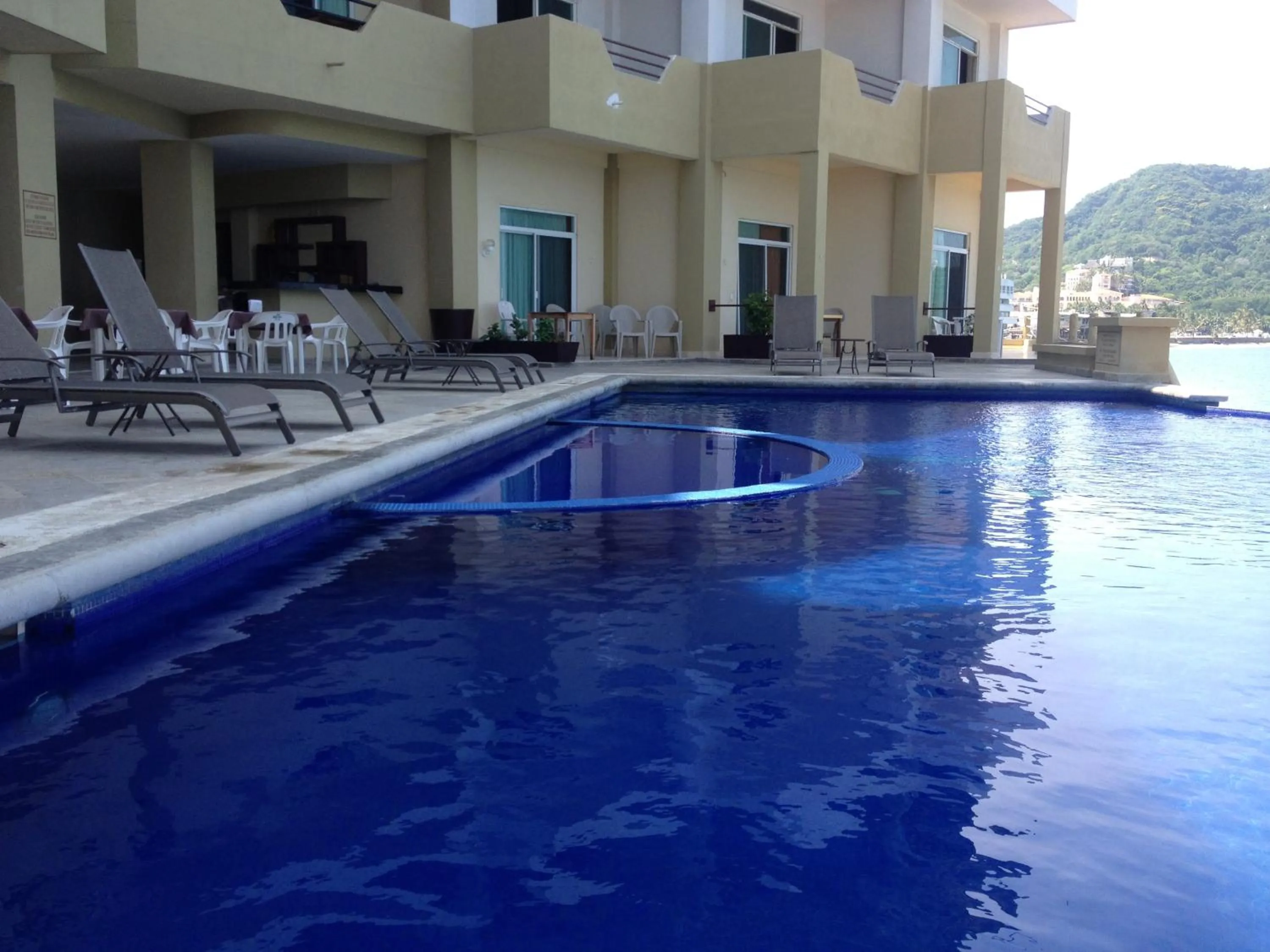 Swimming pool in Hotel Bogavante