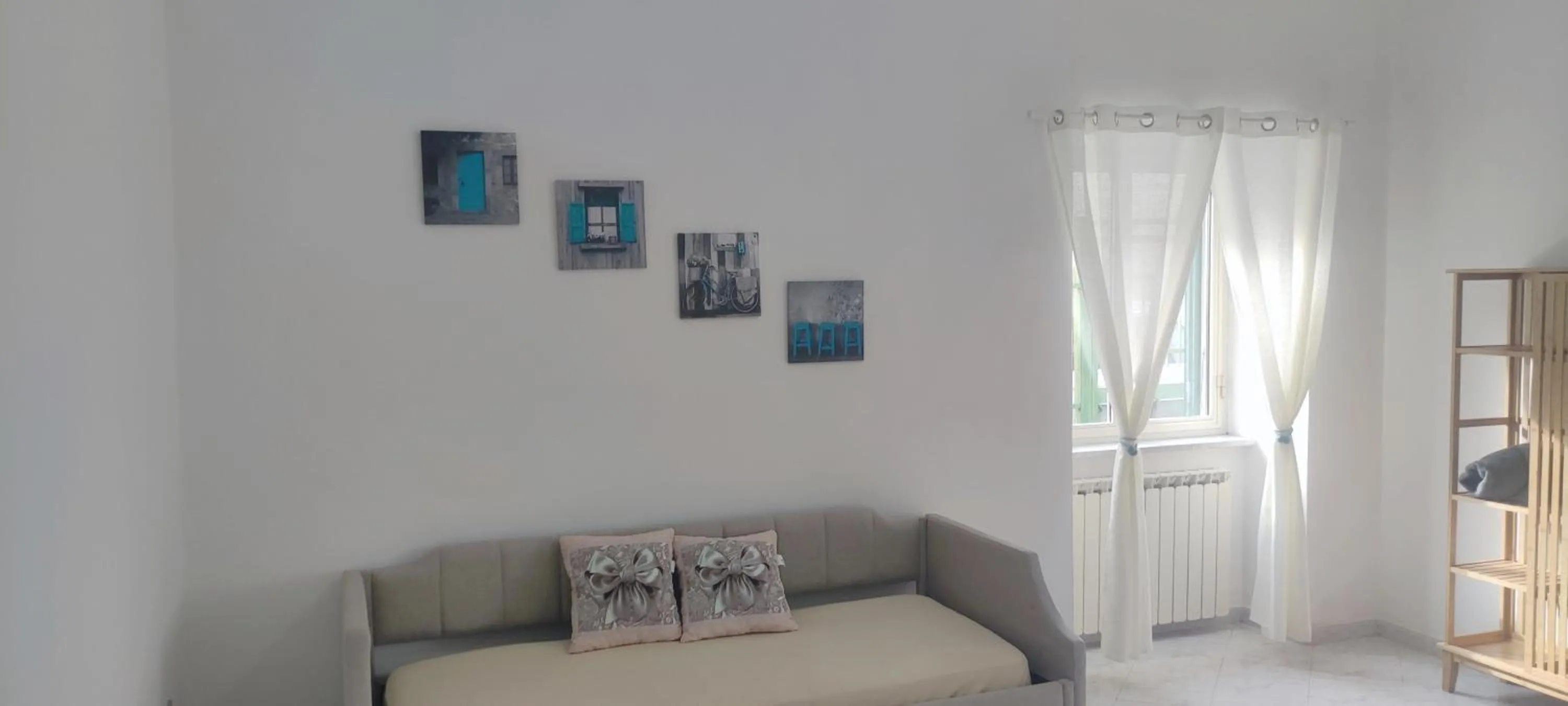 Photo of the whole room in Il Cortile