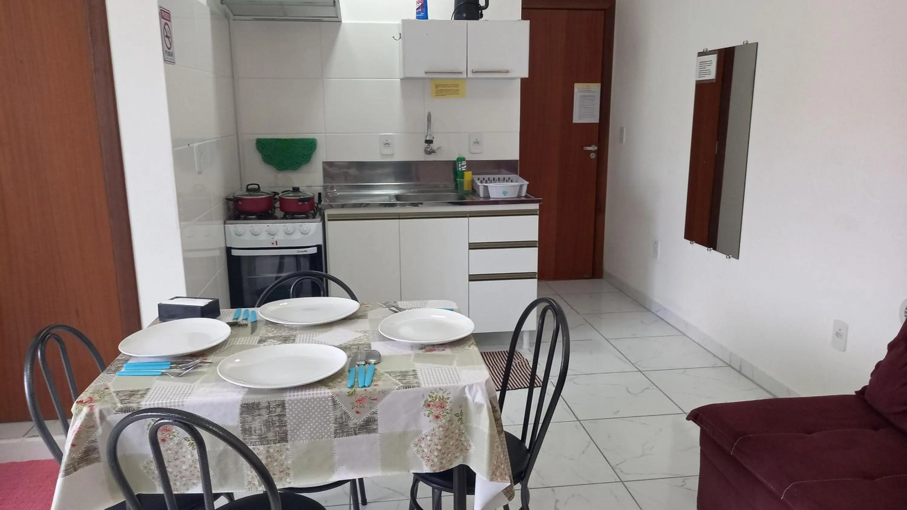 PENHAFLAT, STUDIO COMPLÉTO, C GARAGEM , A 700 m do parque e 120 m da praia