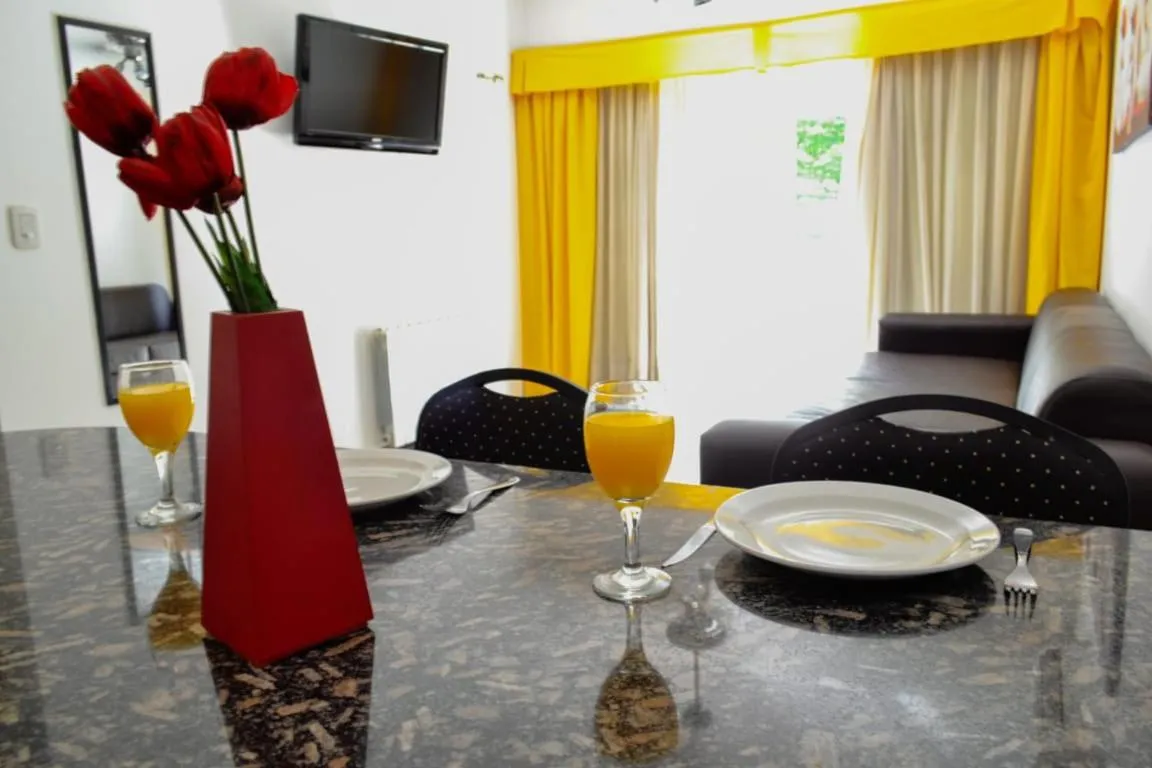 Dining Area in Pilar Apart Hotel