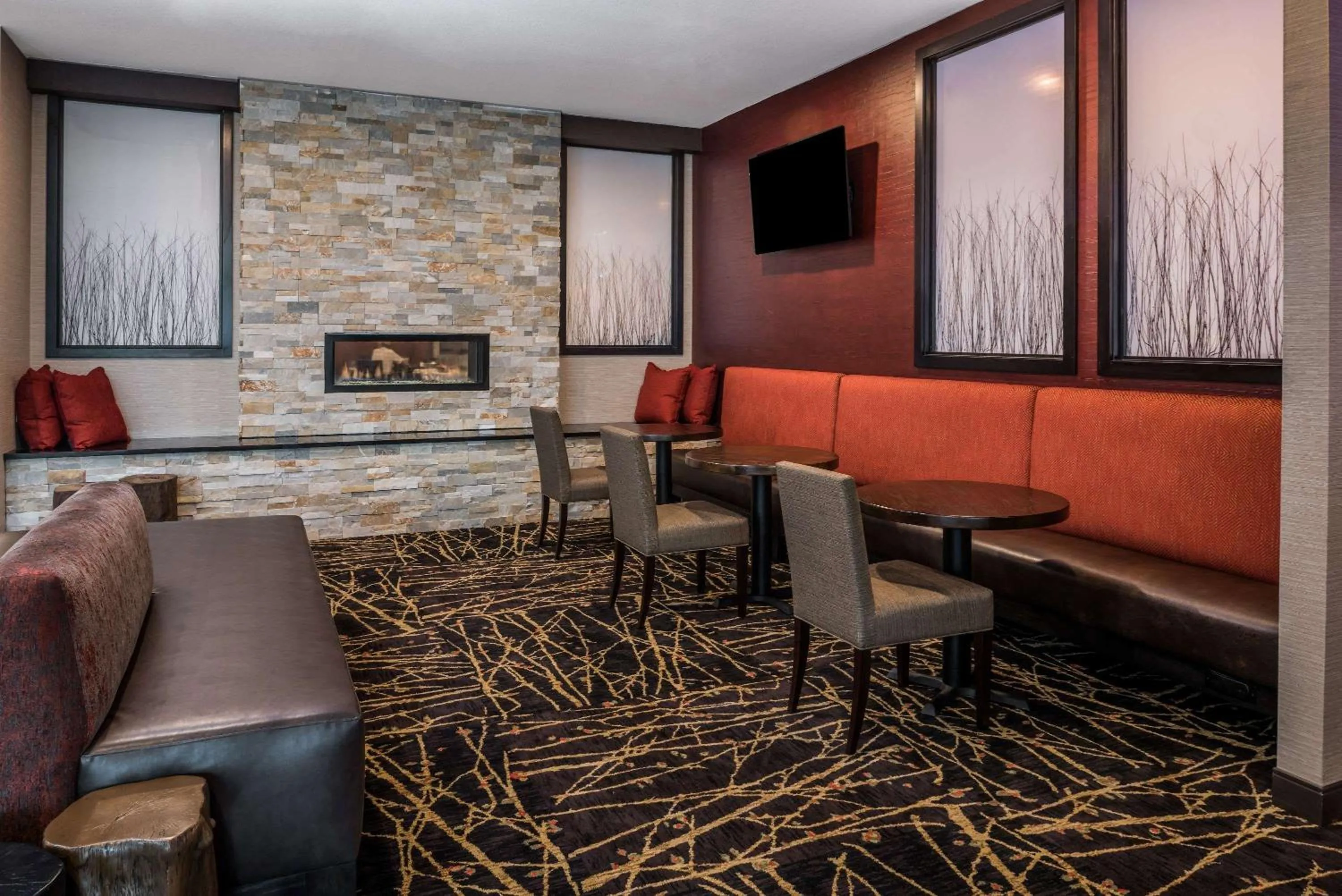 Restaurant/places to eat in Ramada by Wyndham Grand Forks