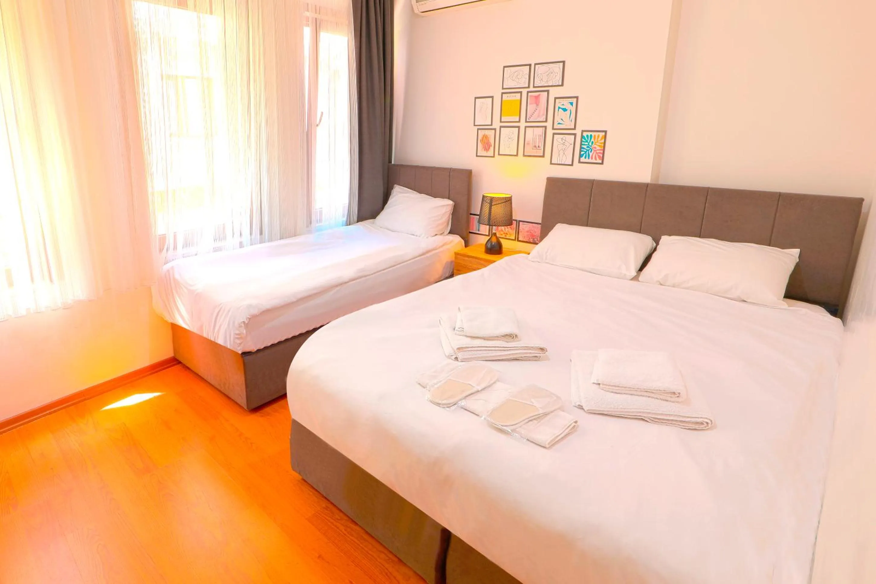 Bed in Kondoskali Hotel