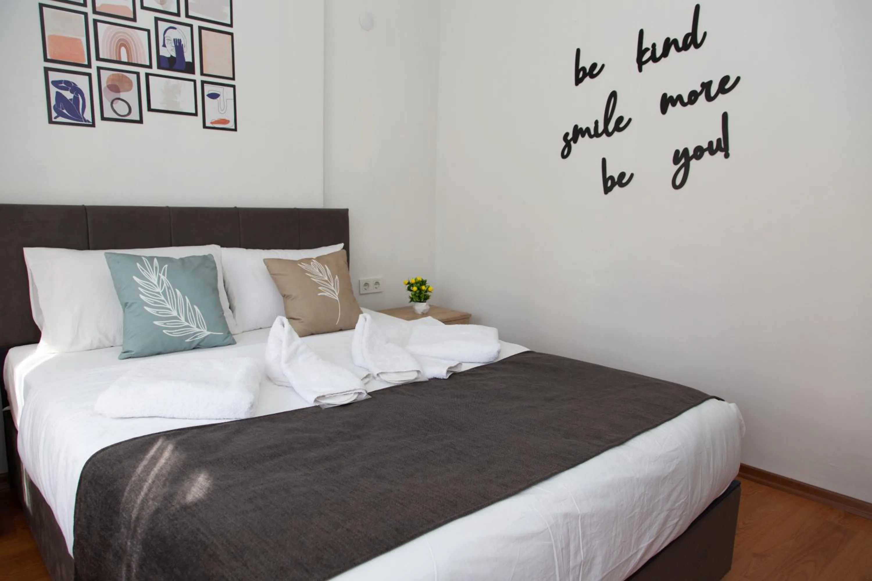 Bedroom, Bed in Kondoskali Hotel