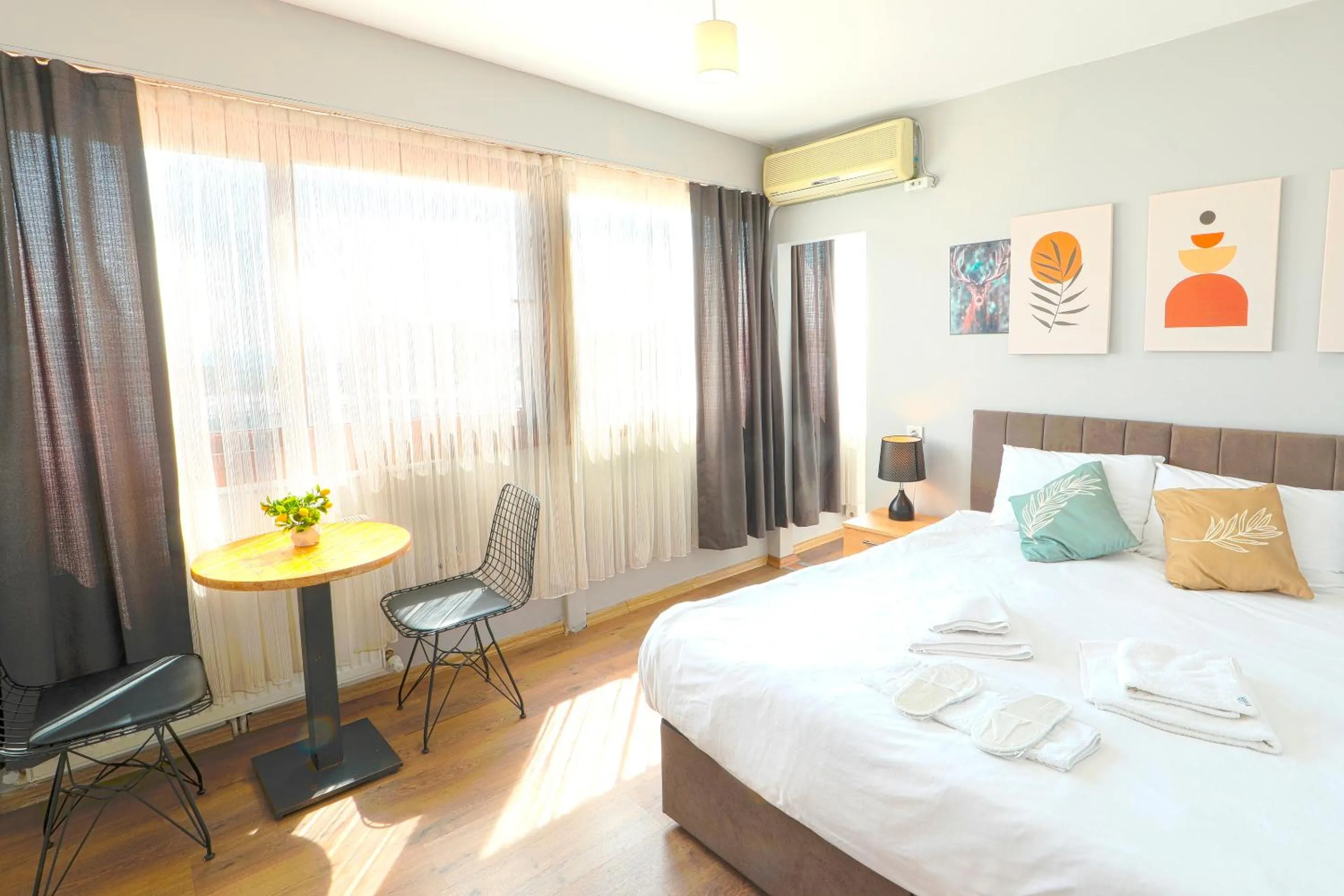 Bed in Kondoskali Hotel