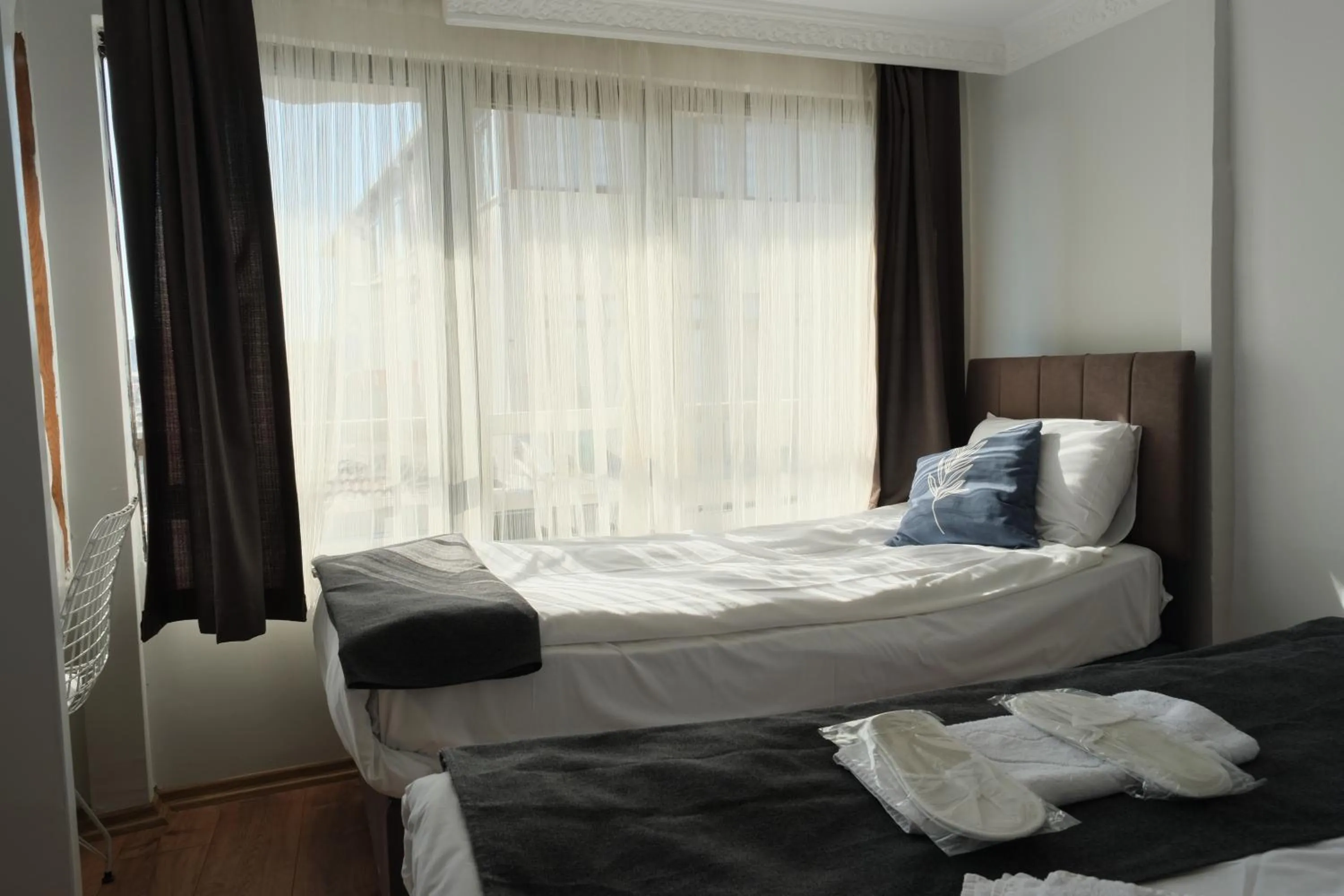 Bed in Kondoskali Hotel