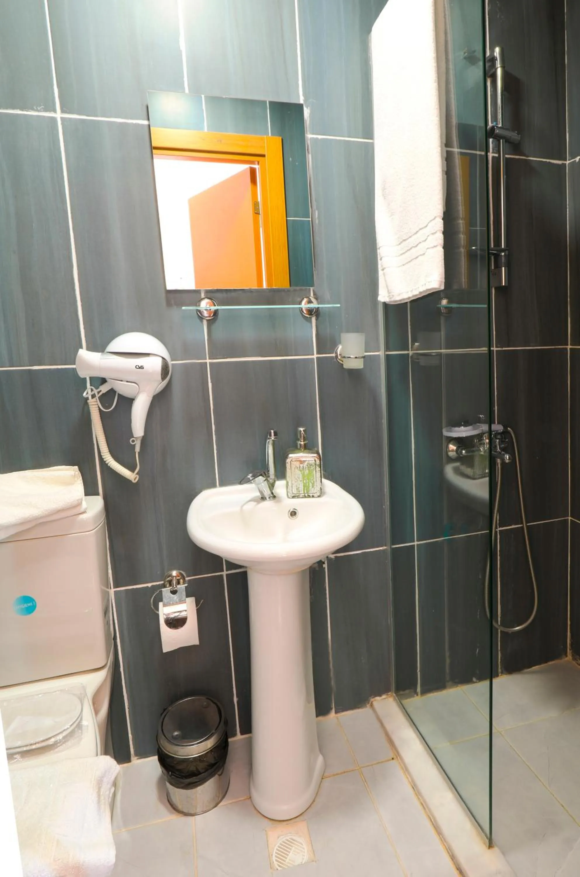 Bathroom in Kondoskali Hotel