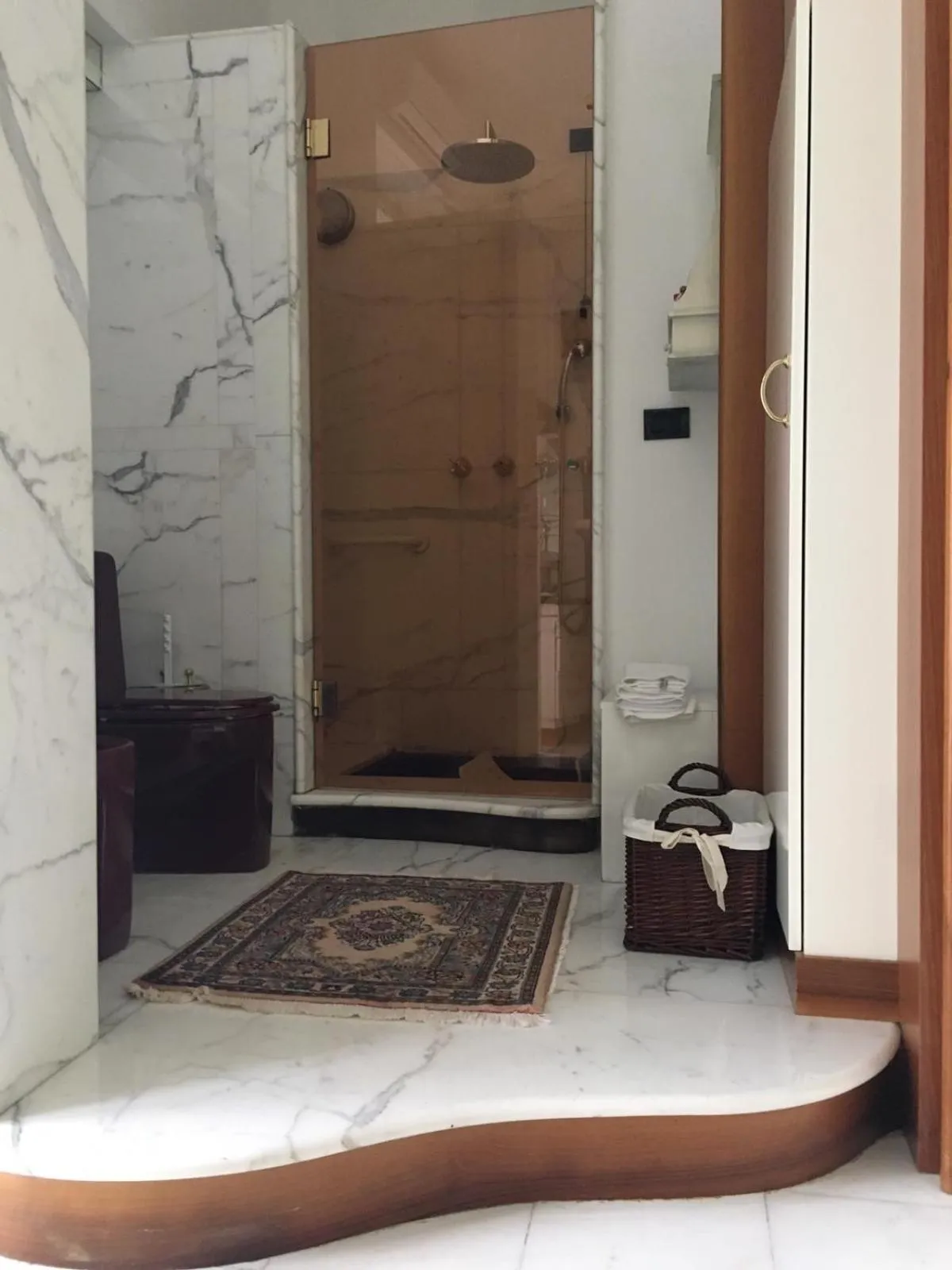 Shower in Villa Mirosa