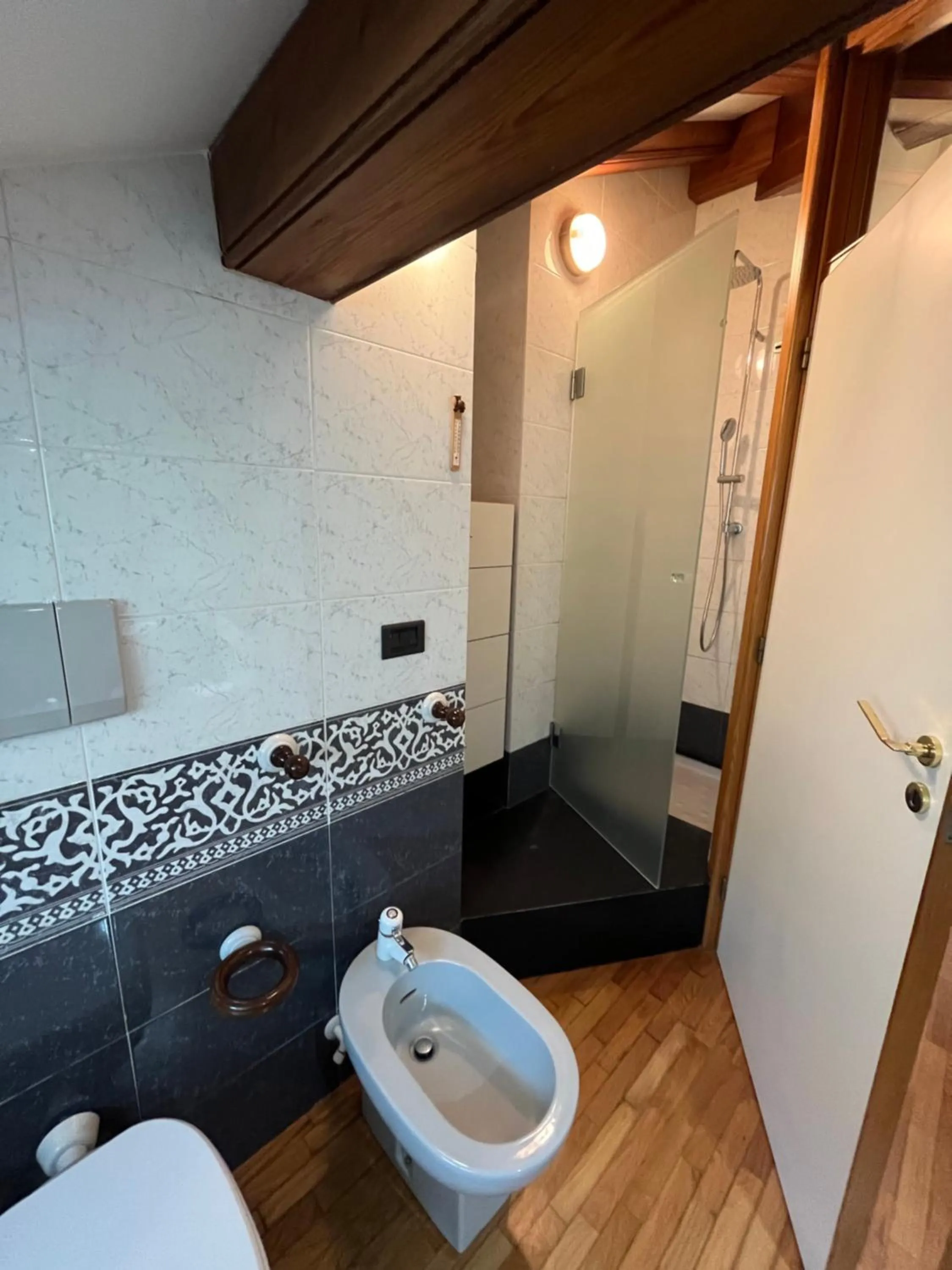 Shower in Villa Mirosa