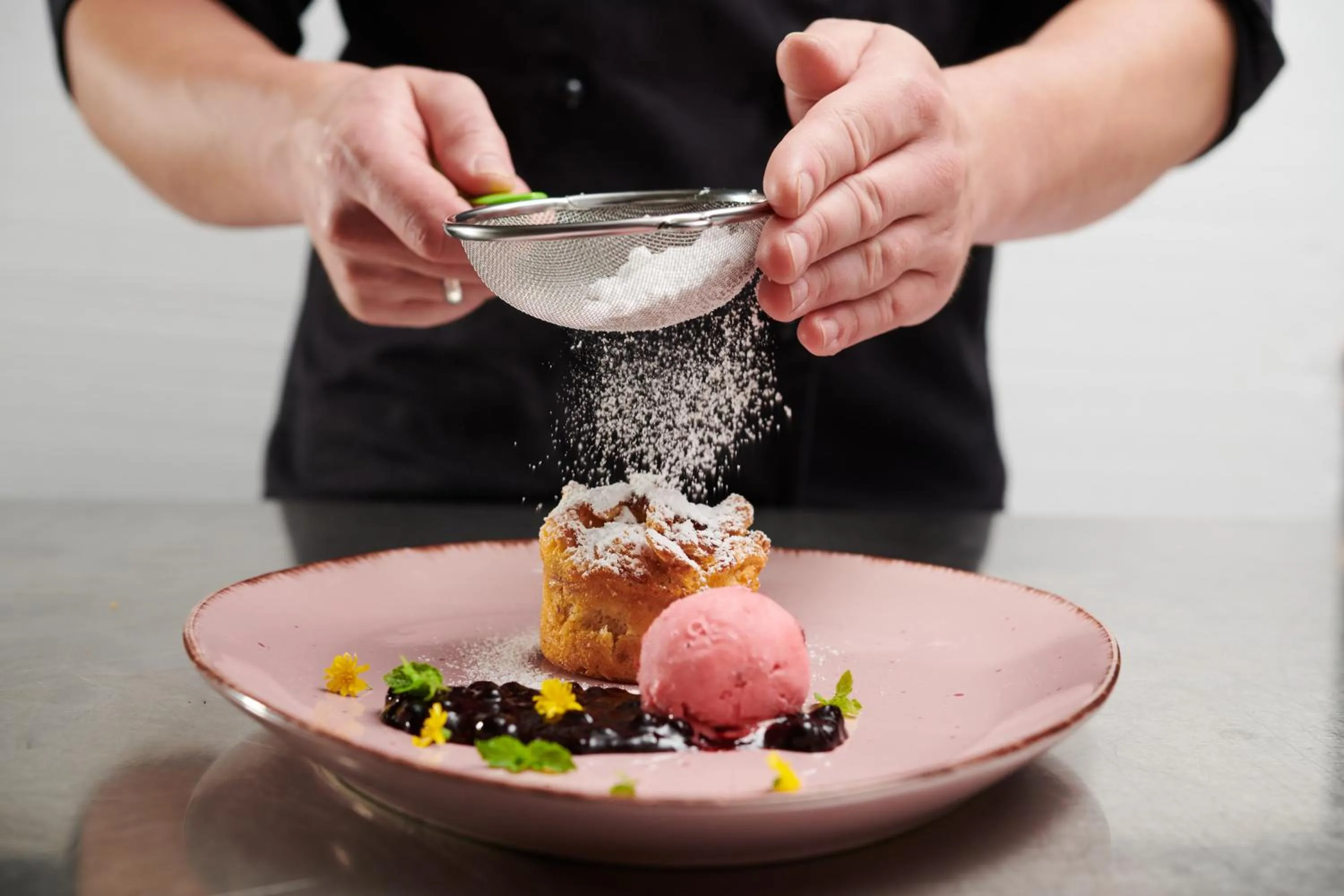 Restaurant/places to eat in Parkhotel Neustadt