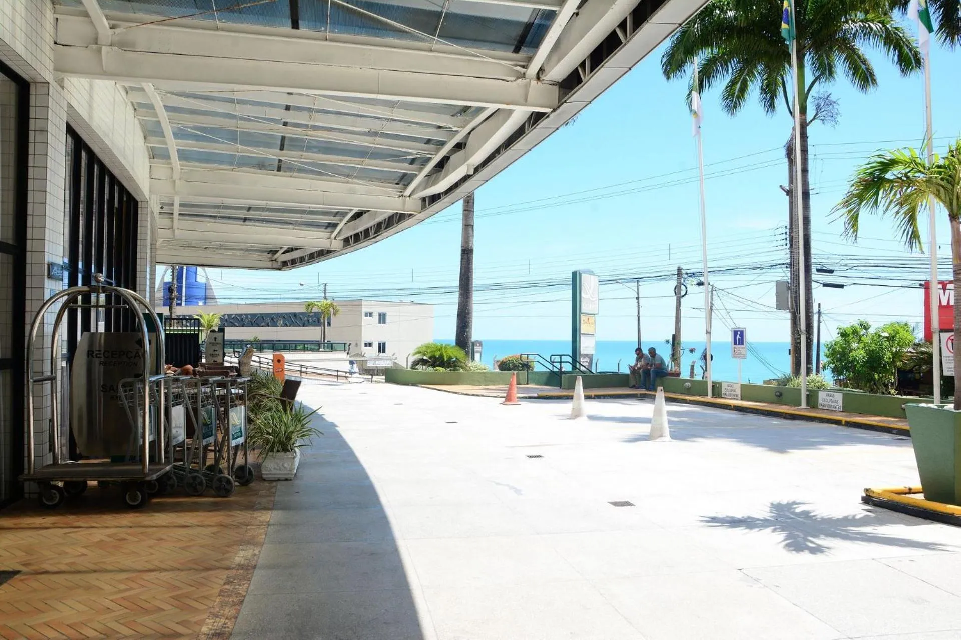 Facade/entrance in Natal Plaza requinte, conforto e vista para o mar