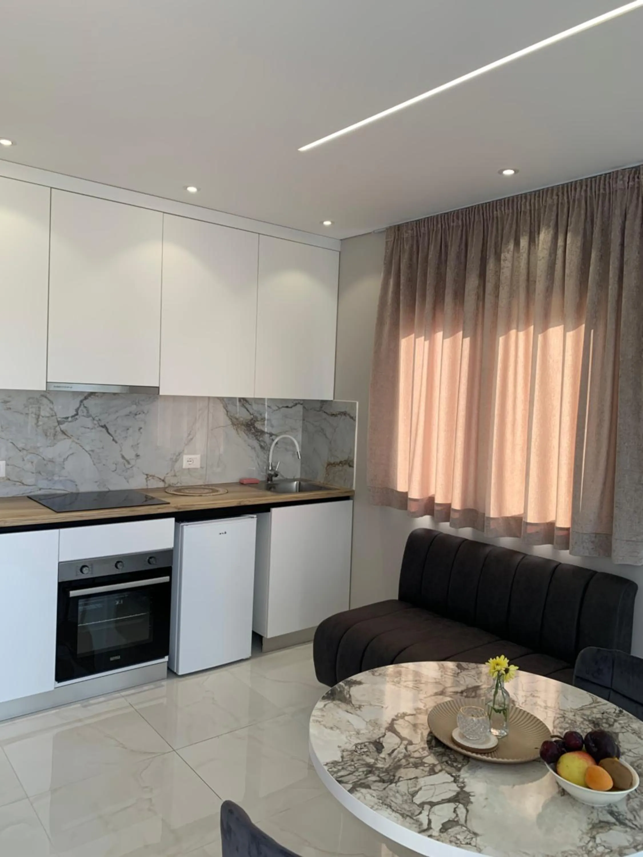 Kitchen or kitchenette in DREAM APARTMENTS Saranda