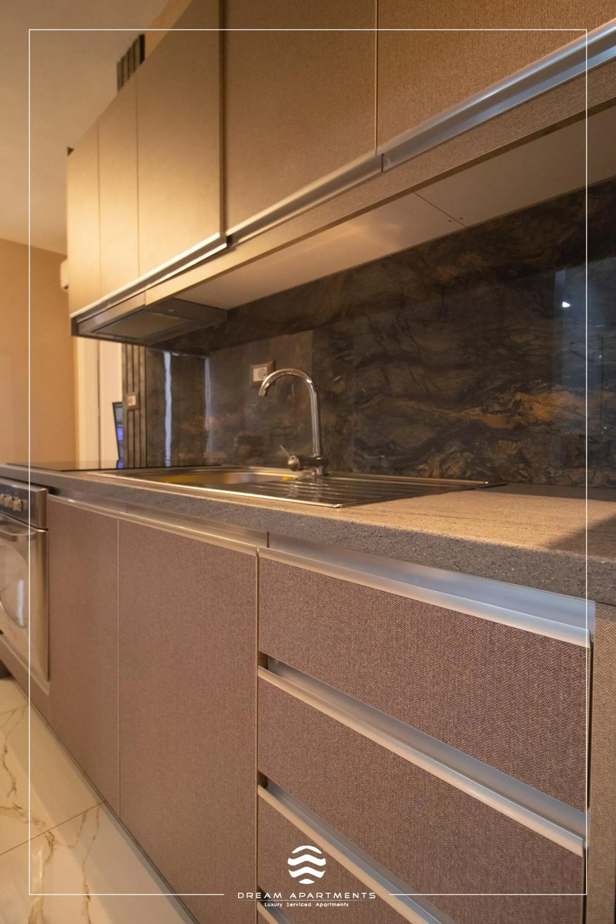 Kitchen or kitchenette in DREAM APARTMENTS Saranda