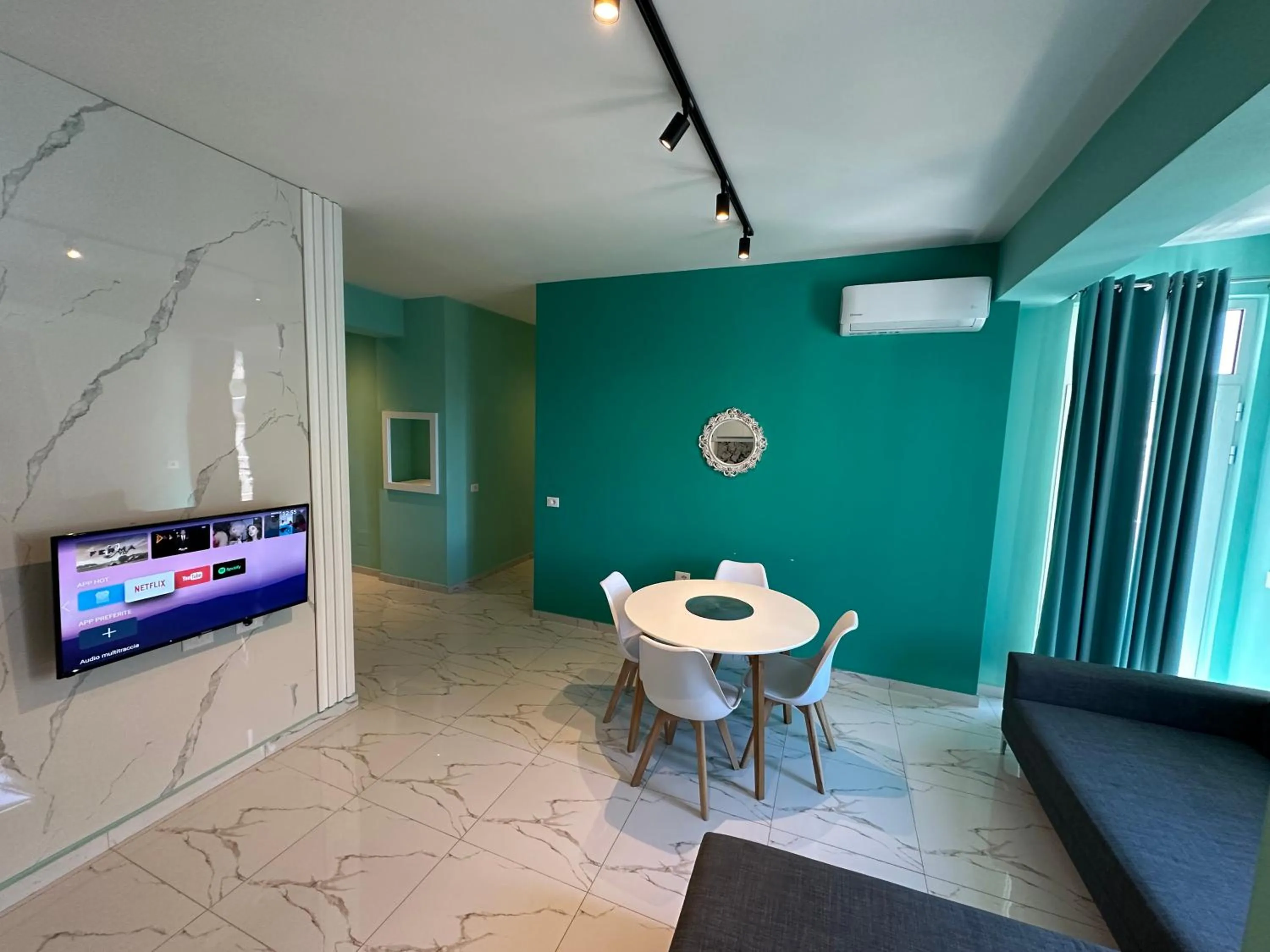Communal lounge/ TV room in DREAM APARTMENTS Saranda