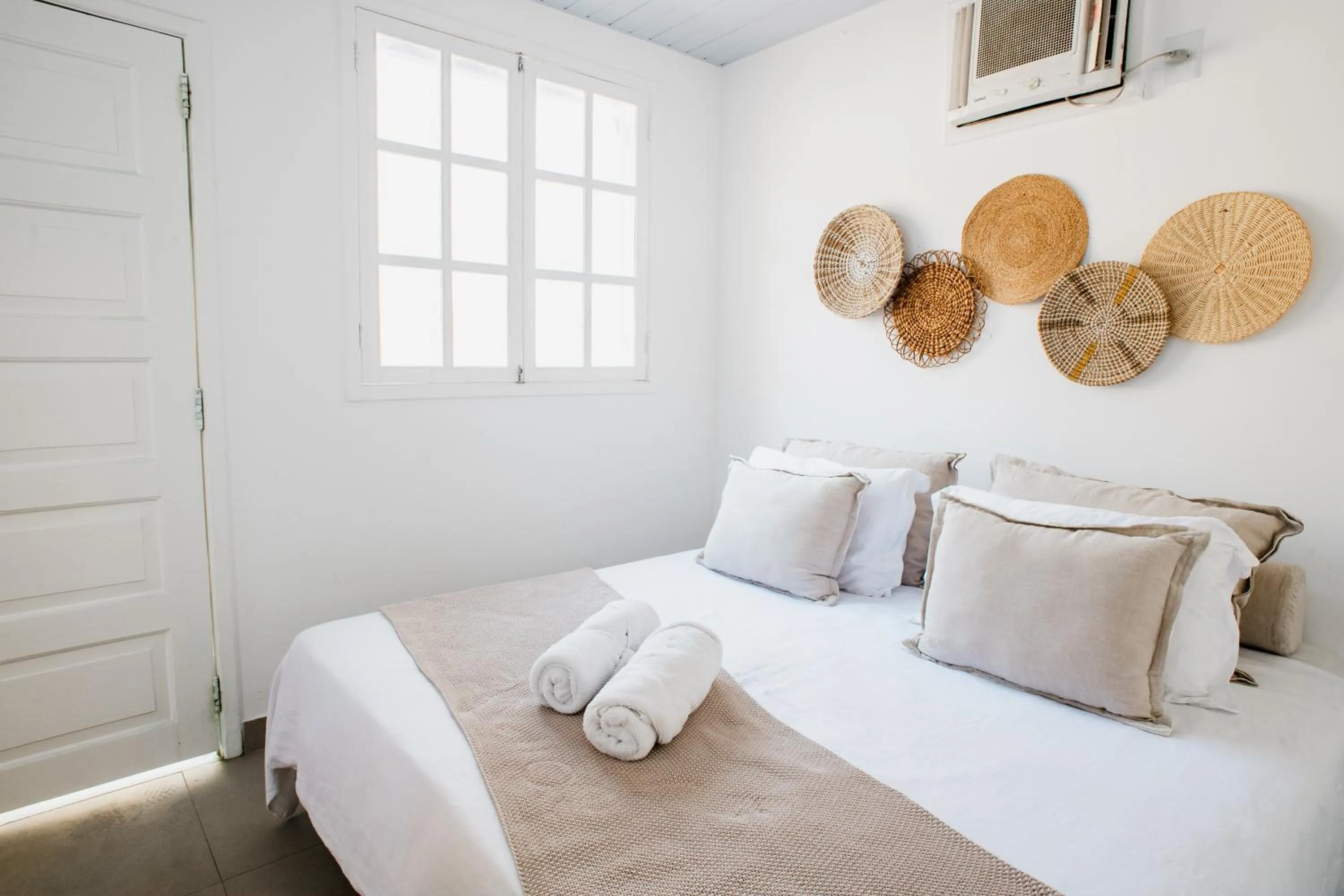 Bedroom, Bed in Longboard Paradise Surf Club