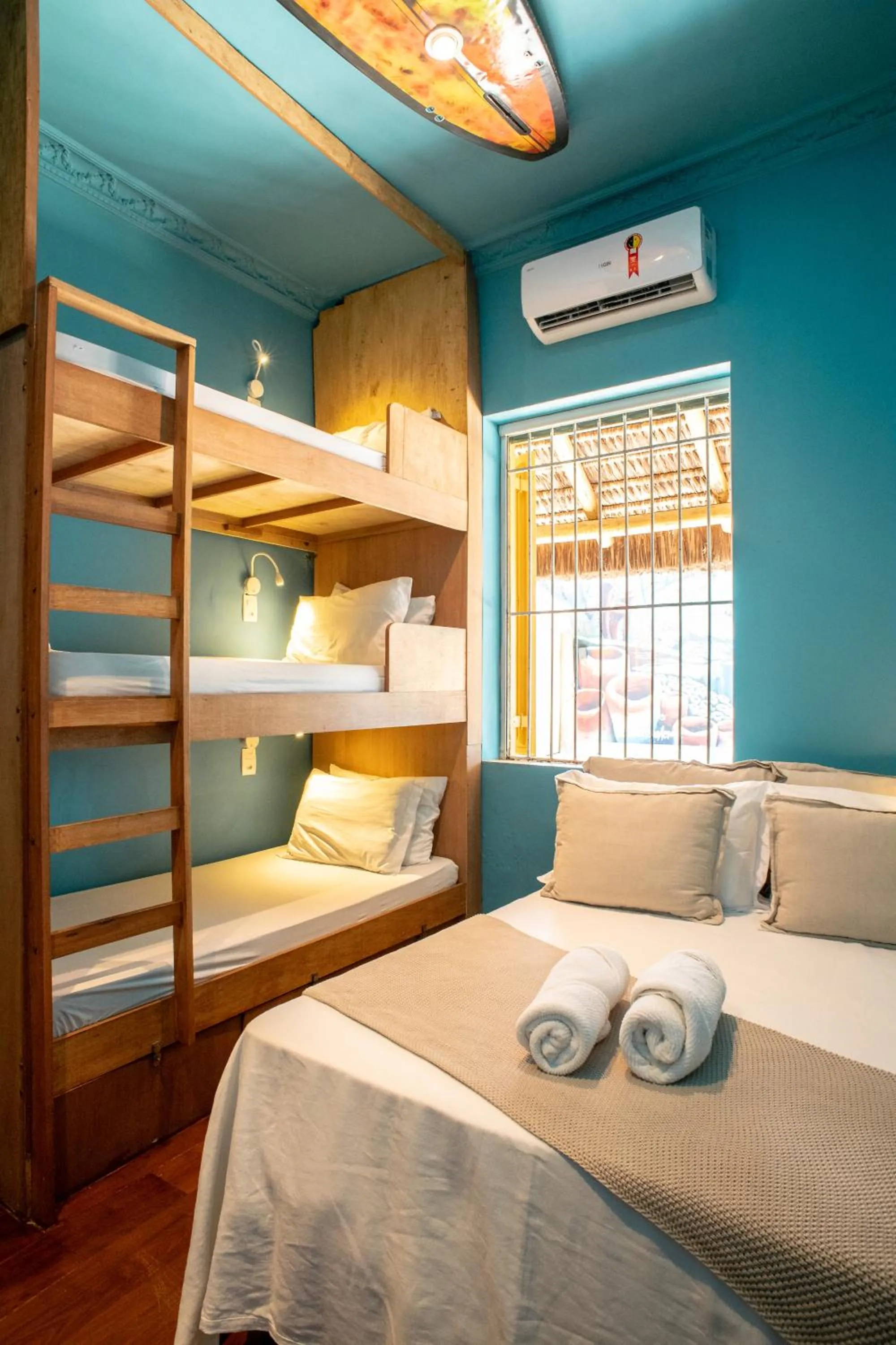 Bedroom, Bed in Longboard Paradise Surf Club