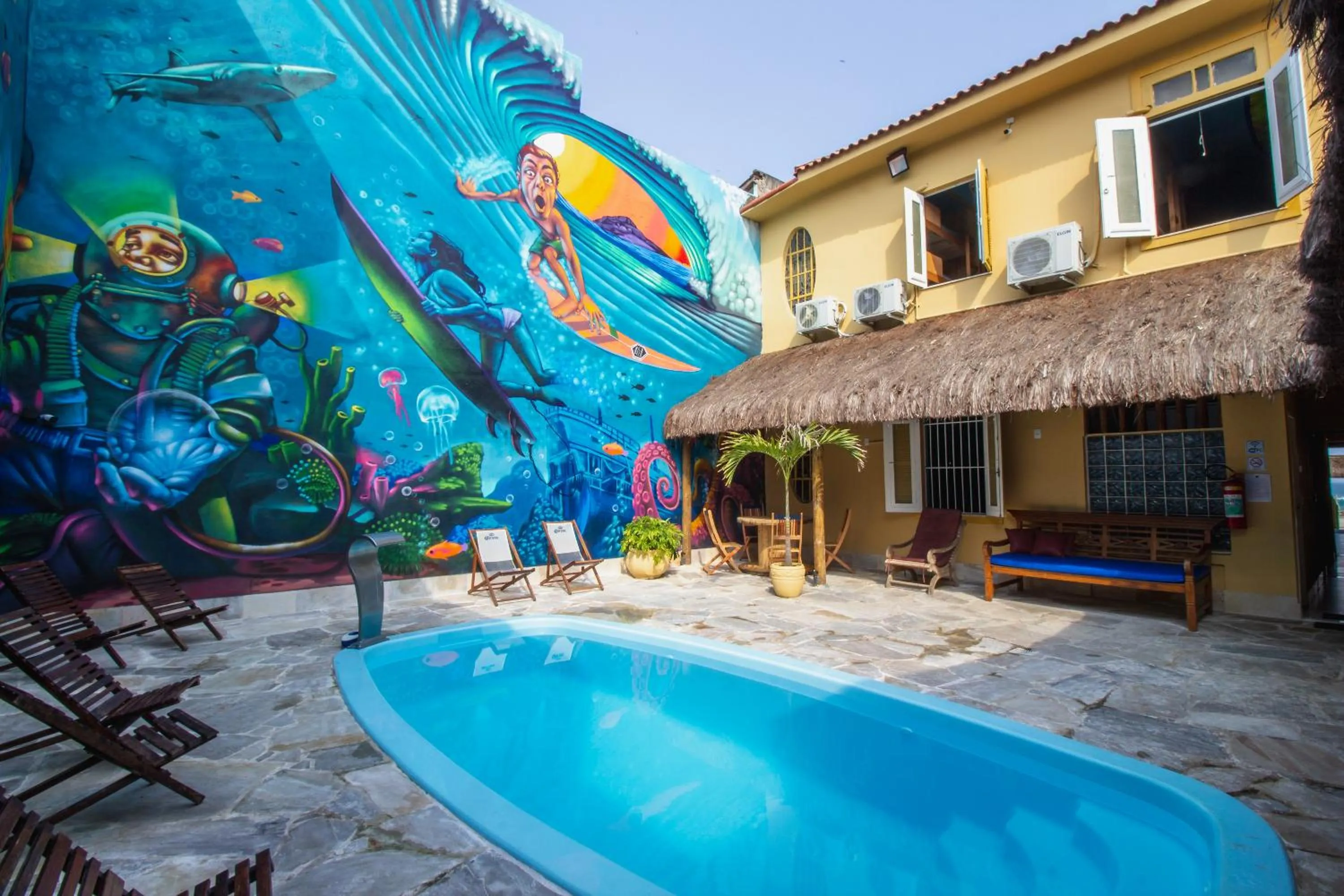 Property building in Longboard Paradise Surf Club