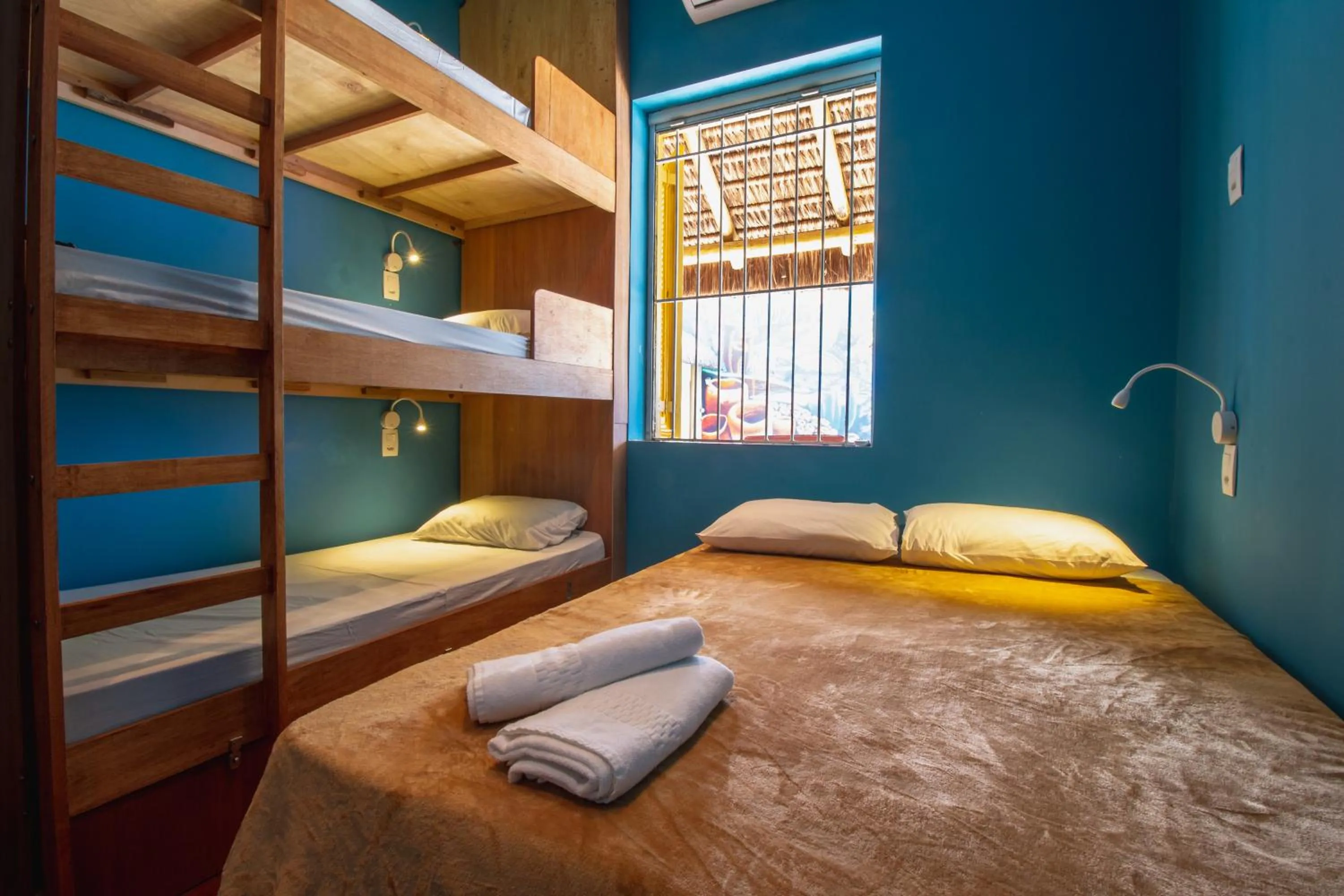 Bed in Longboard Paradise Surf Club