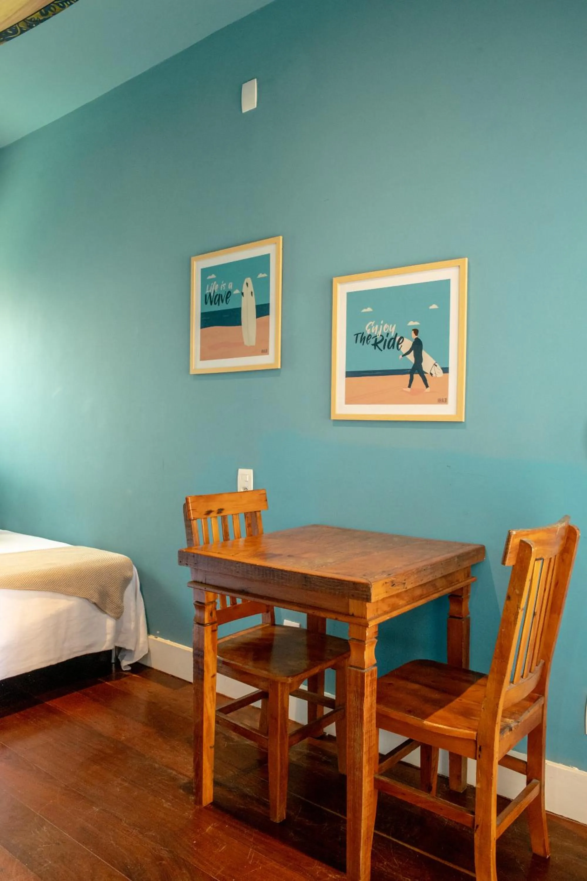 Bedroom, Bed in Longboard Paradise Surf Club