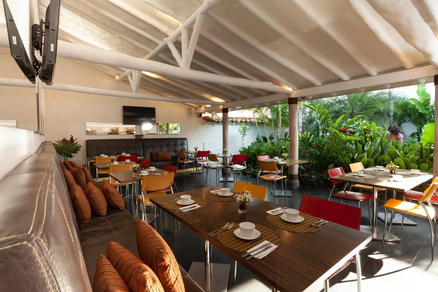 Restaurant/places to eat in Casa Oniri Hotel Boutique