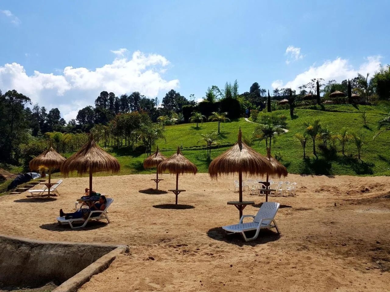 Pietrasanta hotel campestre frente a la represa del Peñol y Guatape