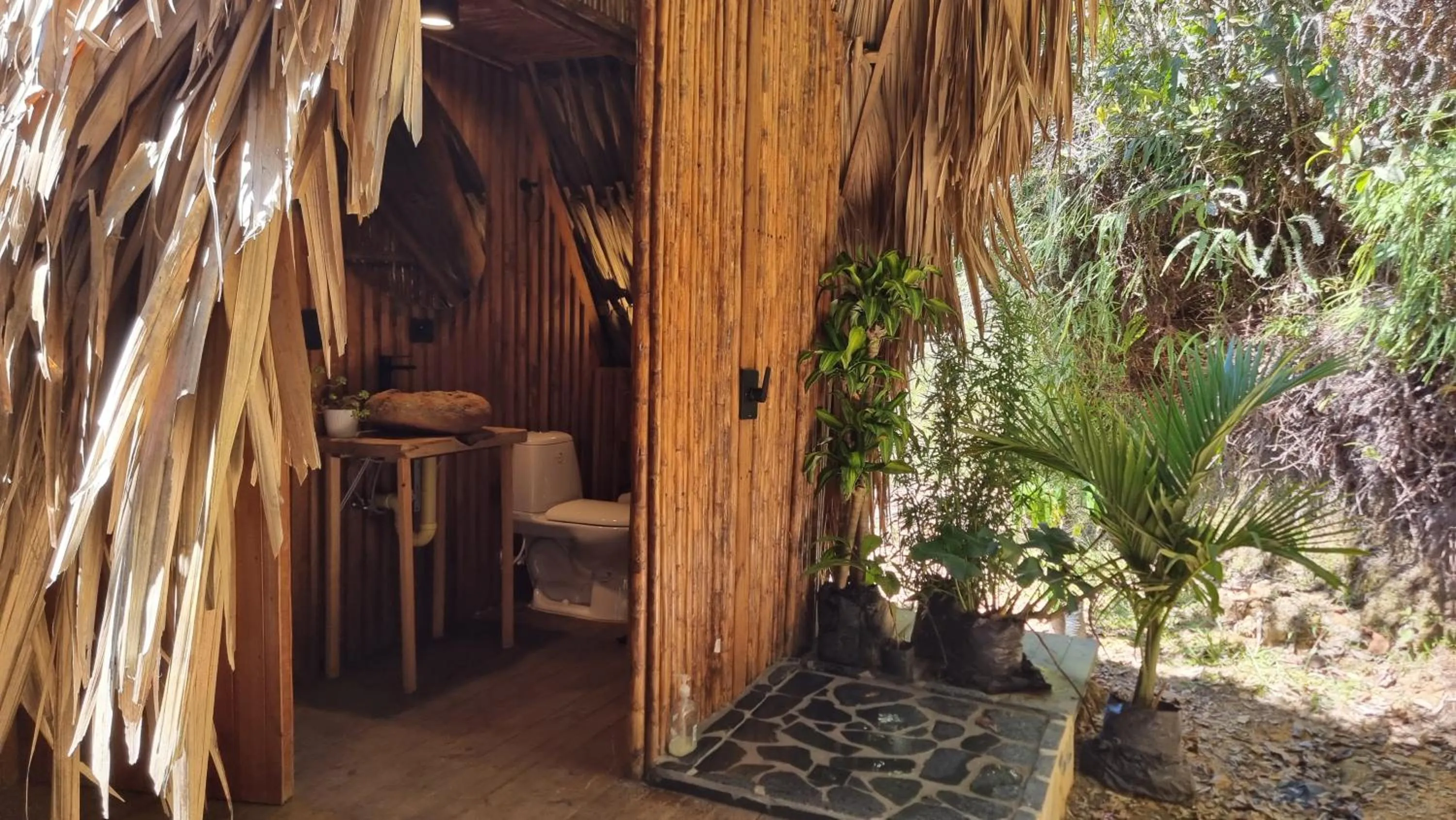 Pietrasanta hotel campestre frente a la represa del Peñol y Guatape