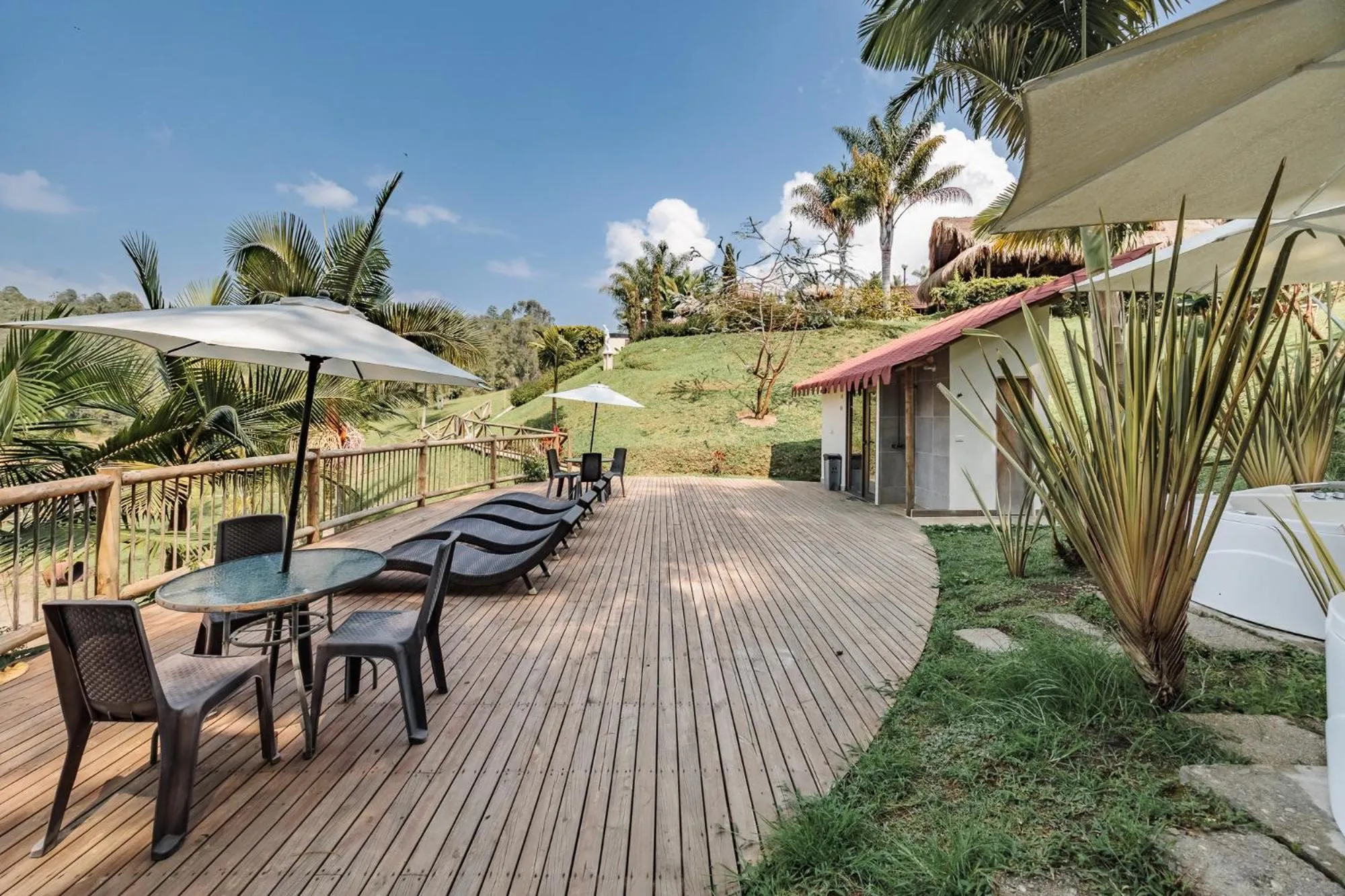 Hot Tub in Pietrasanta hotel campestre frente a la represa del Peñol y Guatape