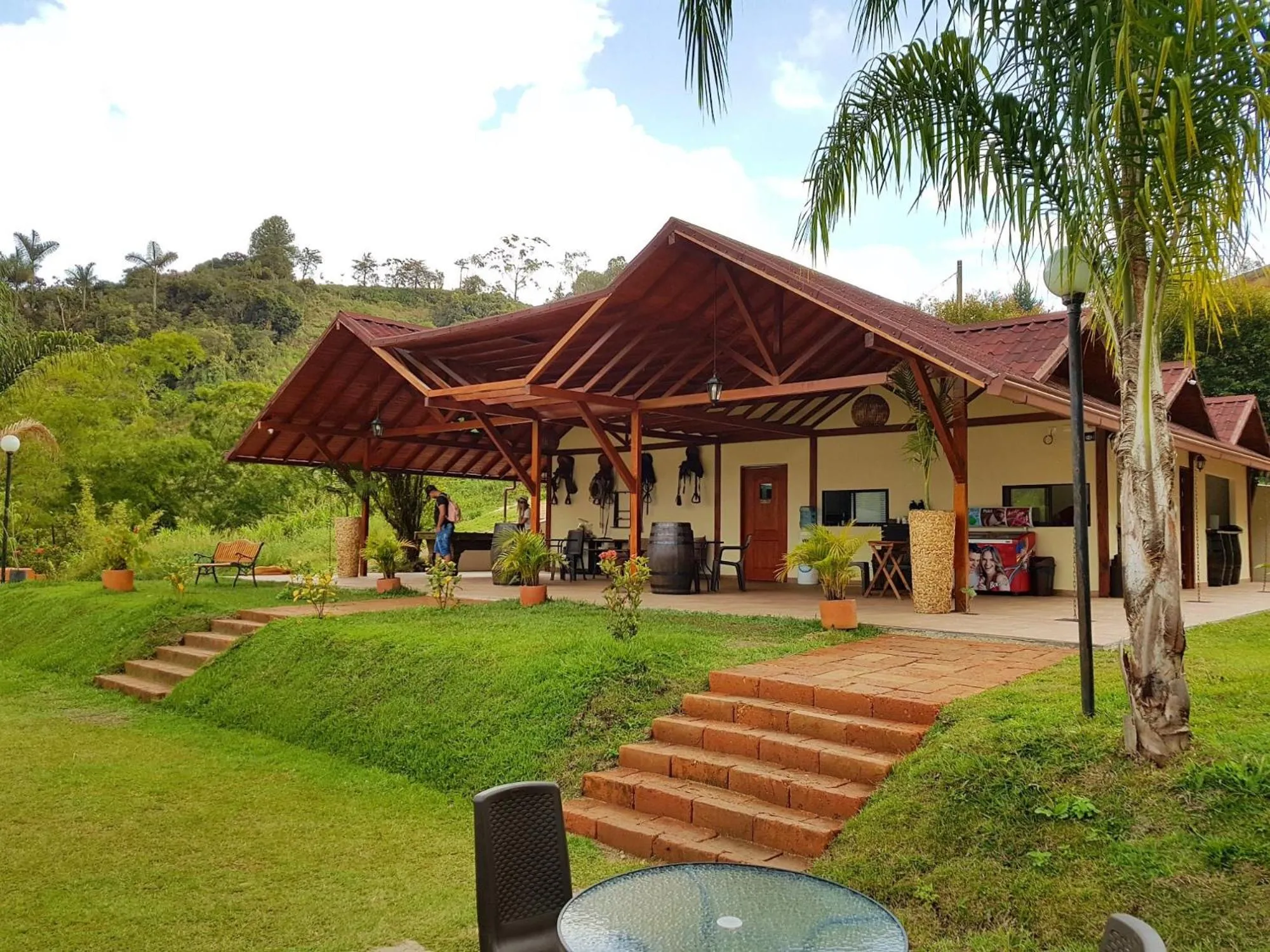 Property building in Pietrasanta hotel campestre frente a la represa del Peñol y Guatape