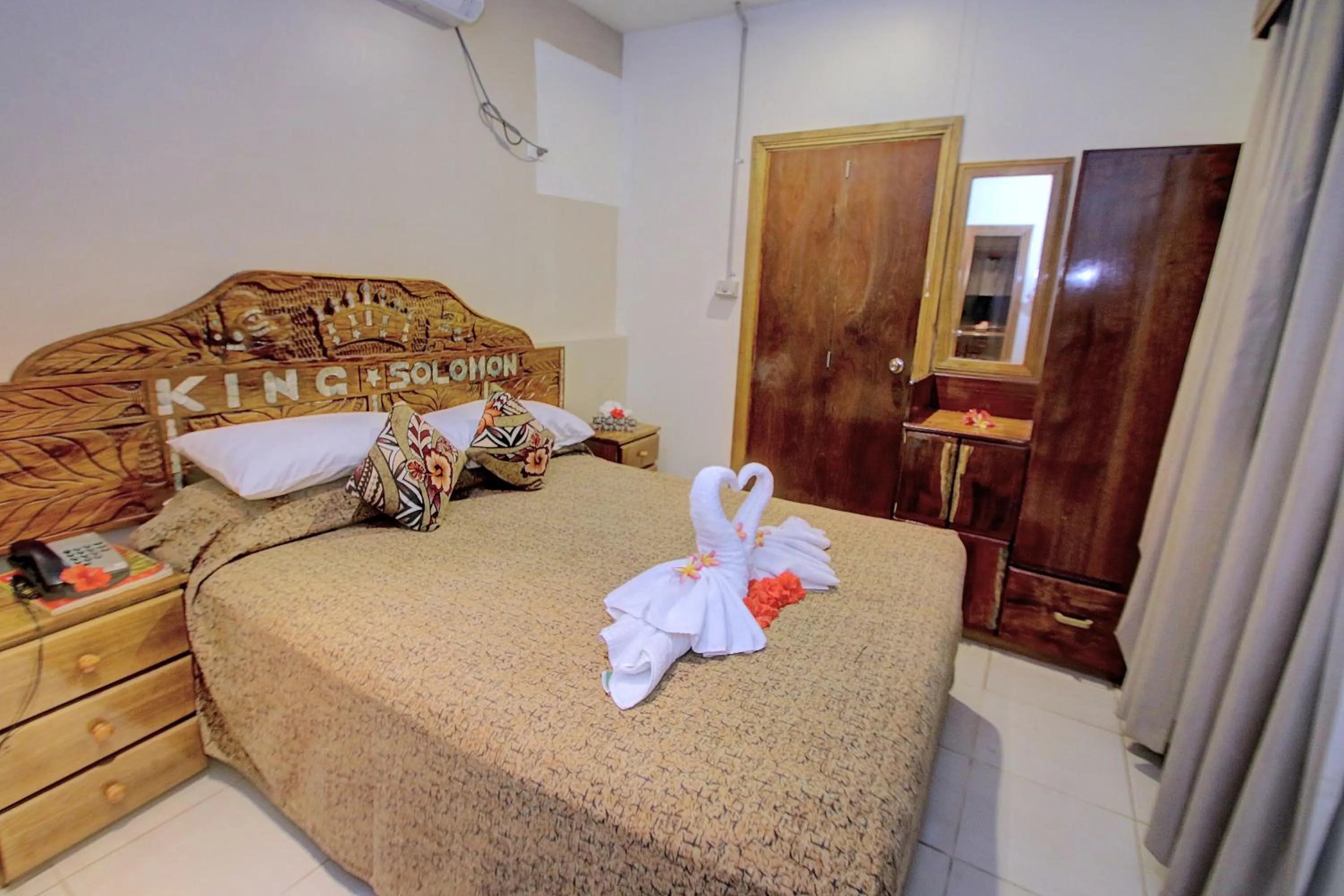 Bed in King Solomon Hotel